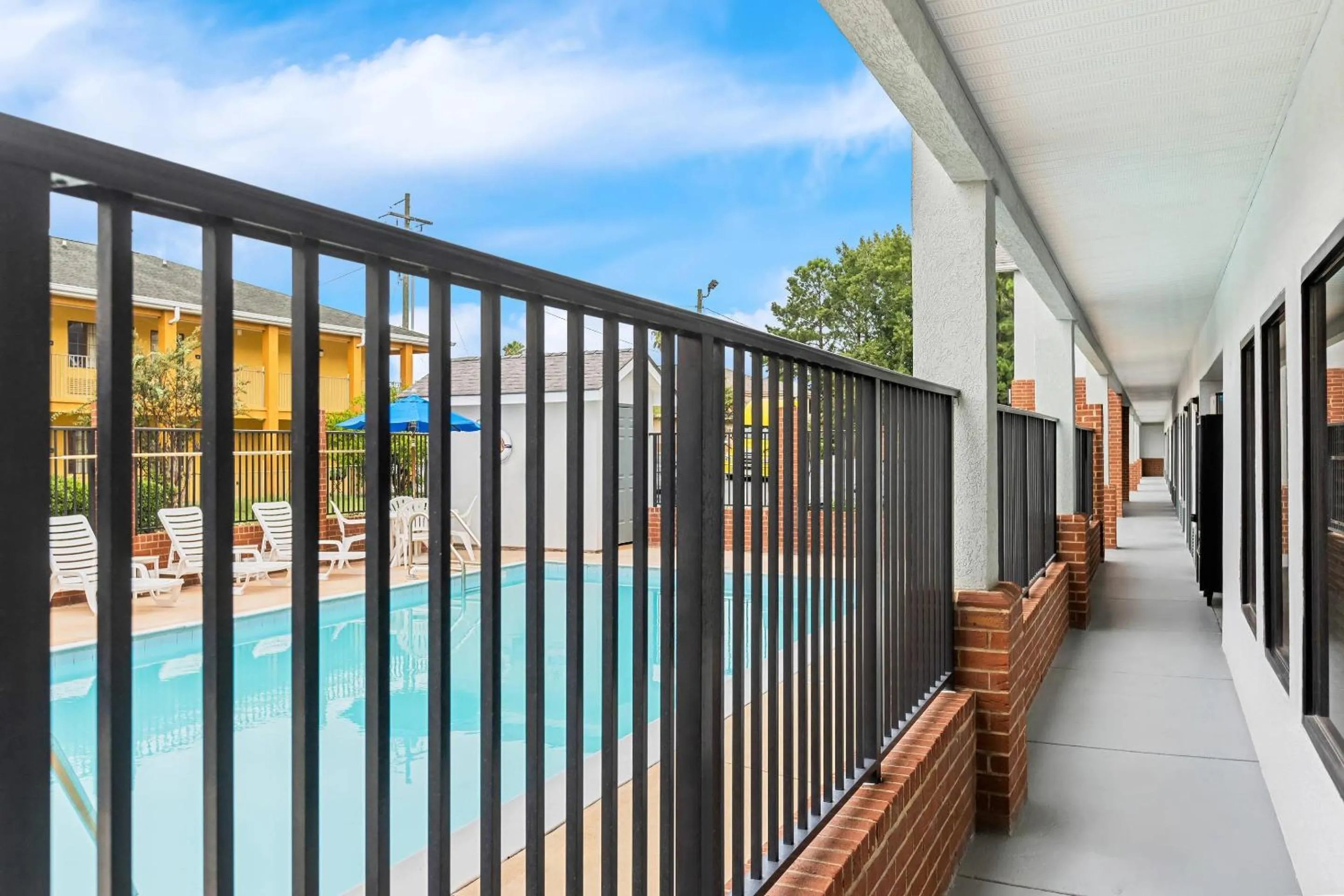 Property building in Quality Inn Port Wentworth Savannah North