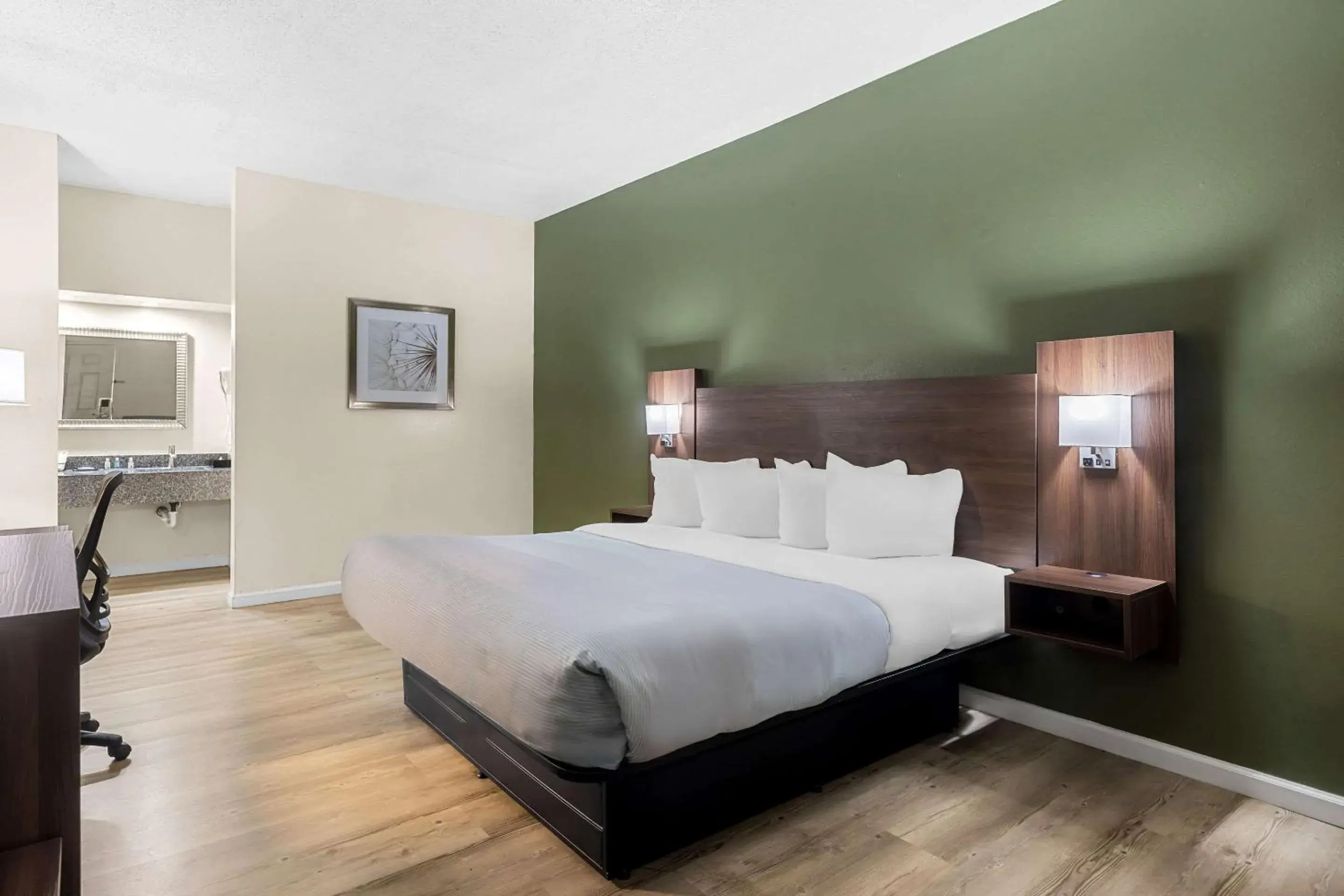 Bedroom, Bed in Quality Inn Port Wentworth Savannah North Bedroom, Bed in Quality Inn Port Wentworth Savannah North