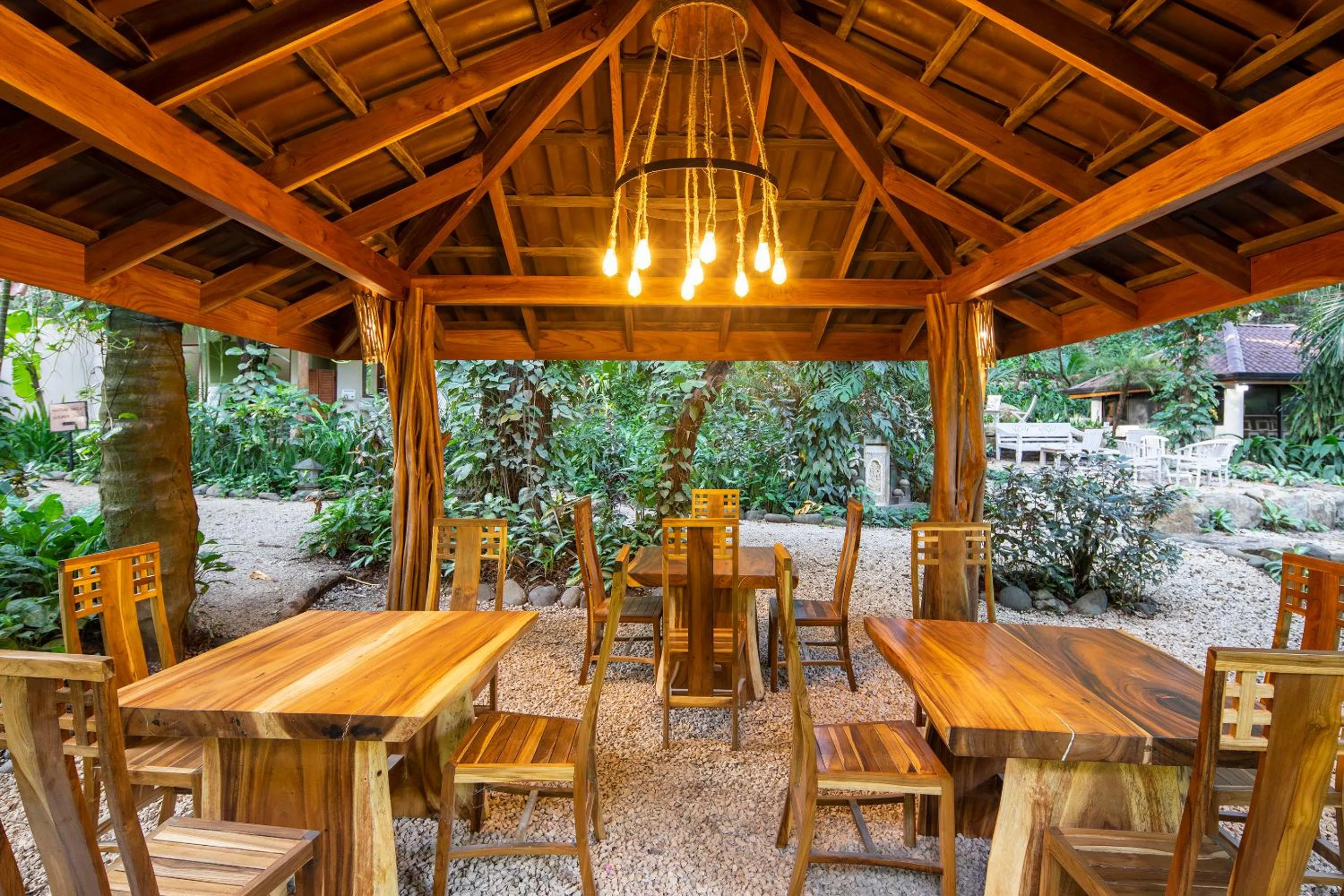 Restaurant/places to eat in Bodhi Tree Yoga Resort