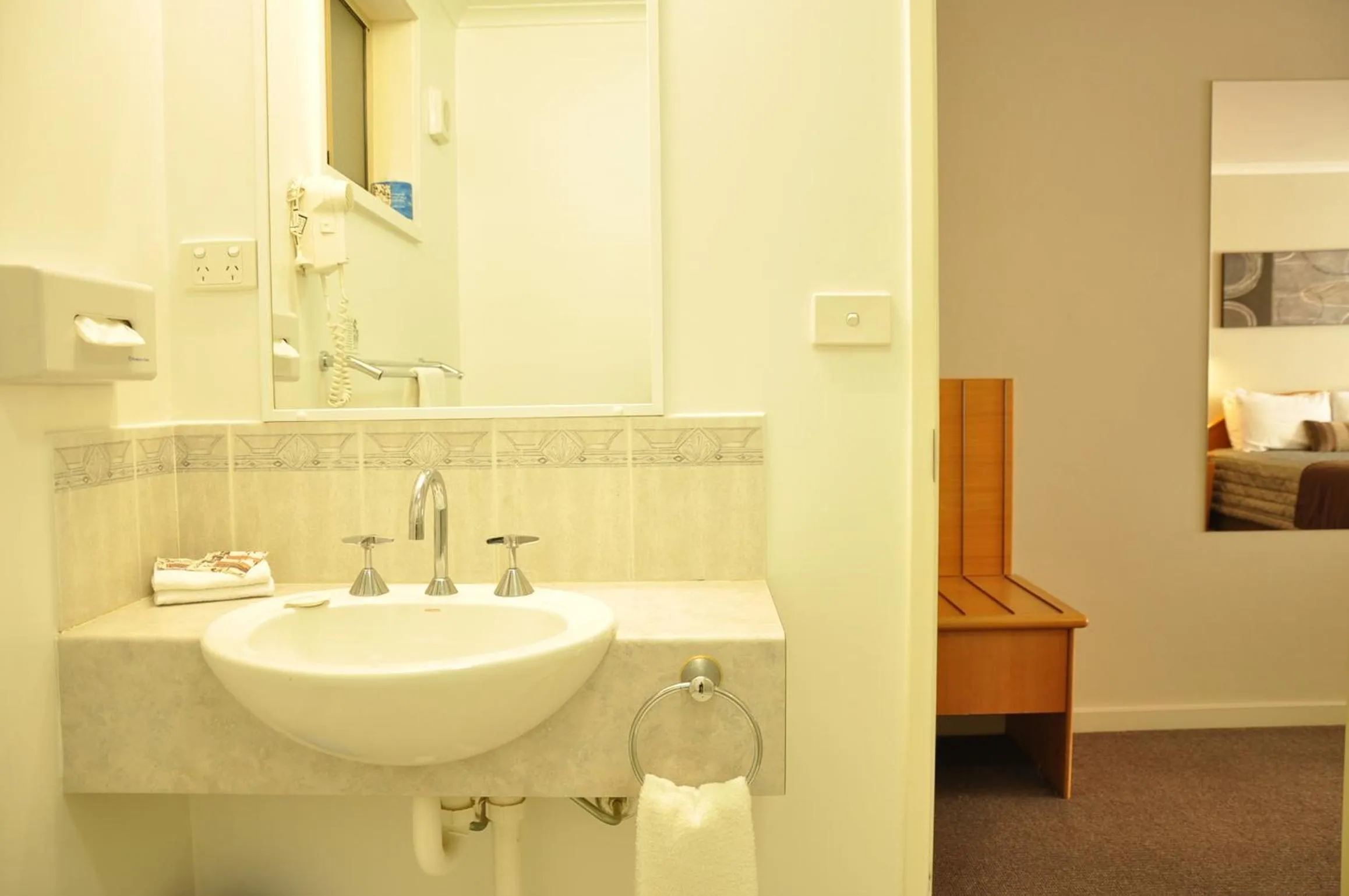 Bathroom in Chittaway Motel