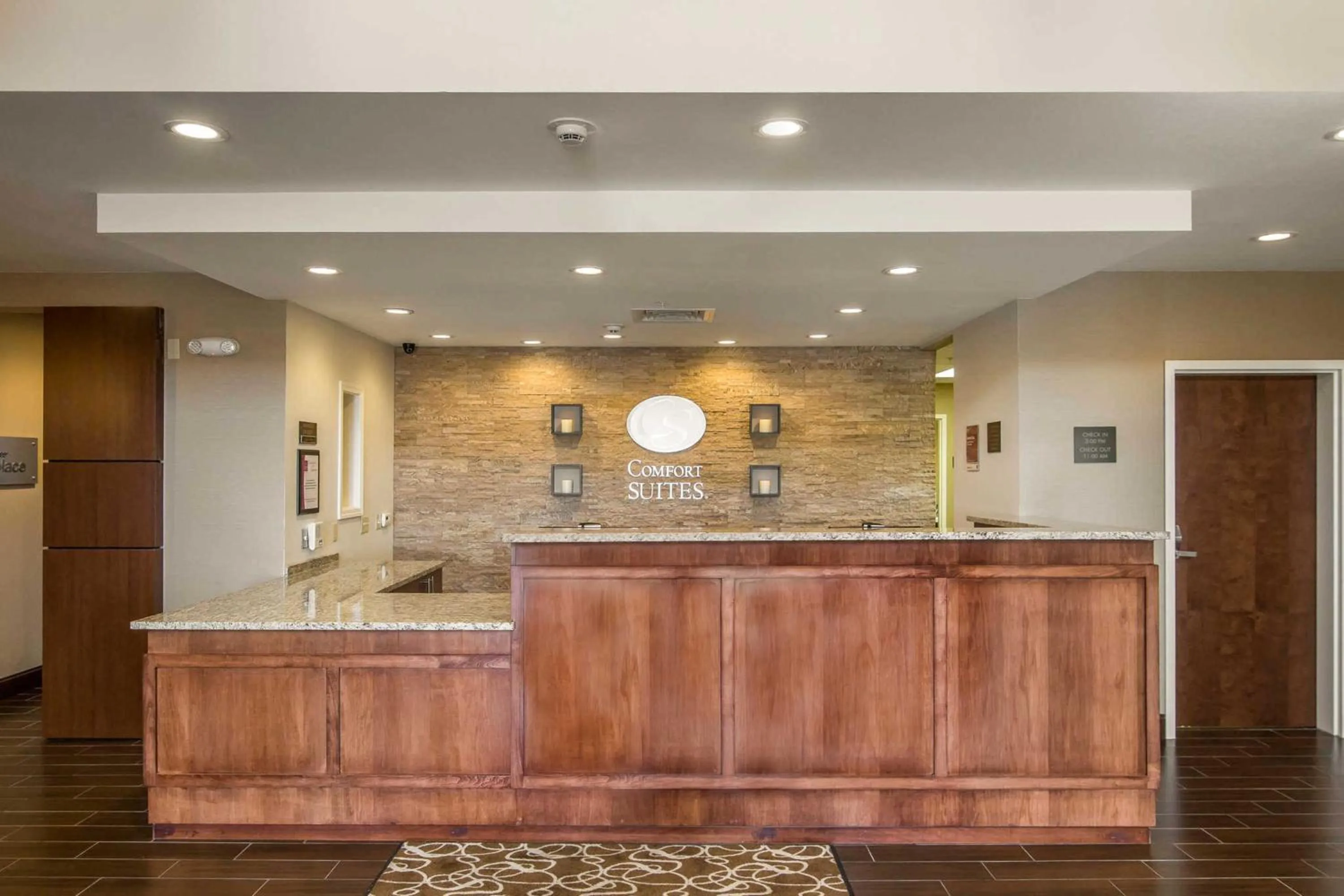 Lobby or reception in Comfort Suites Dodge City