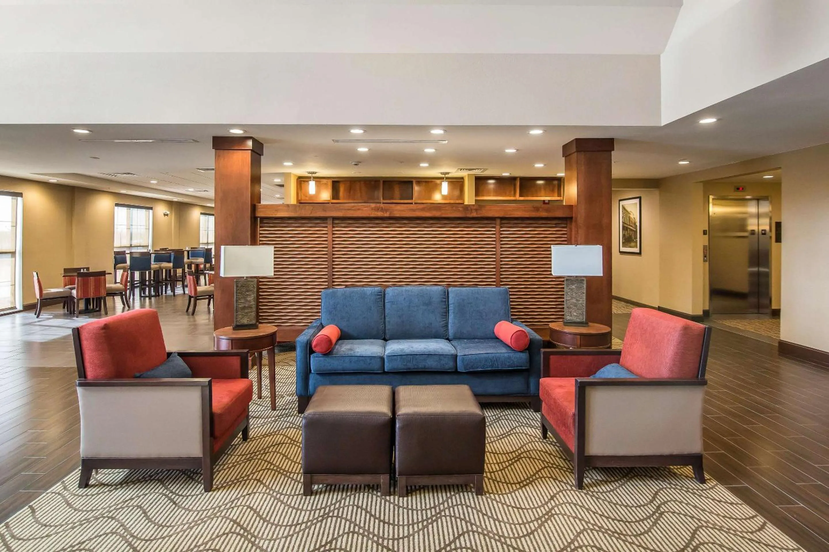 Lobby or reception in Comfort Suites Dodge City