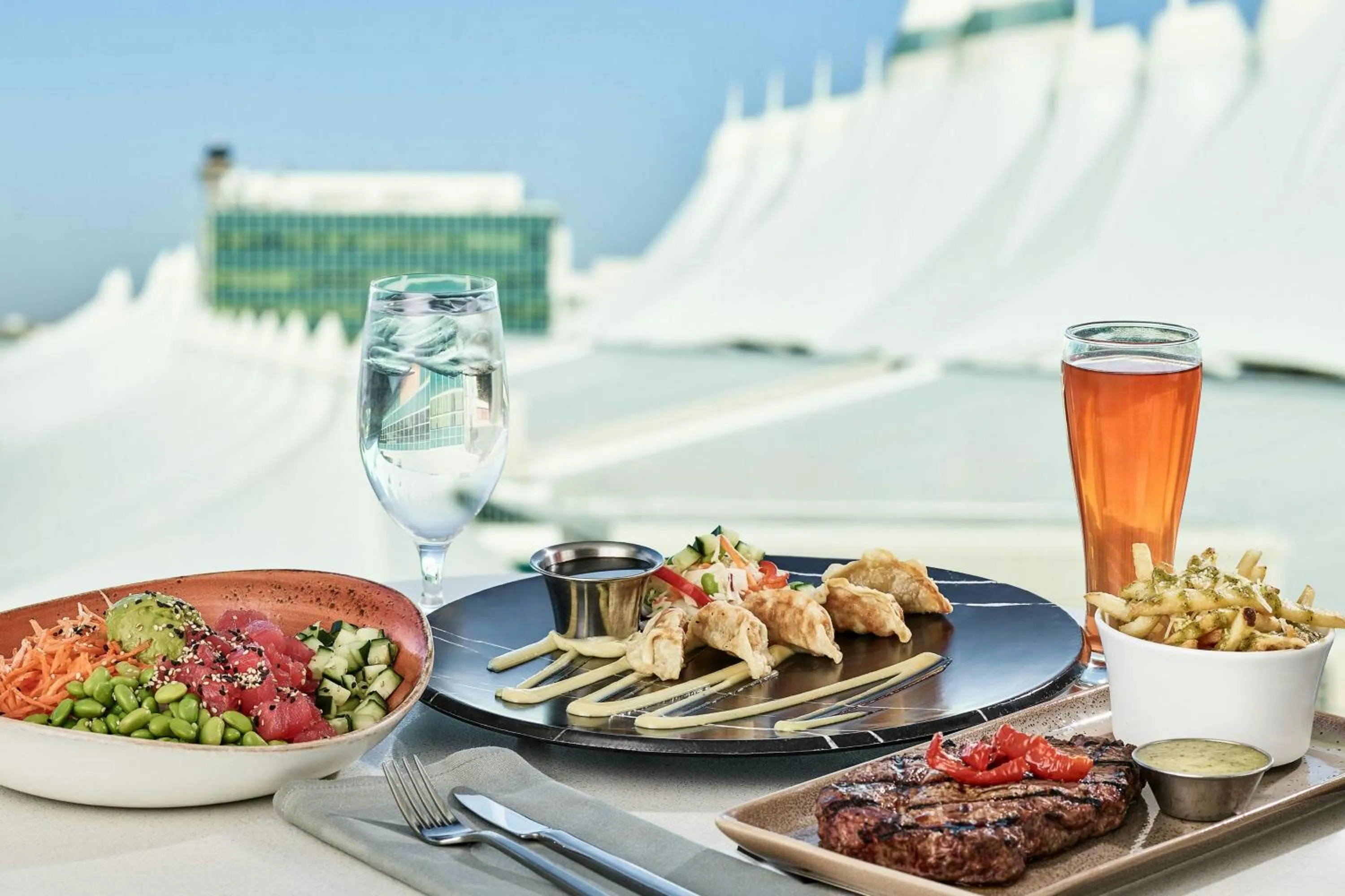 Restaurant/places to eat in The Westin Denver International Airport