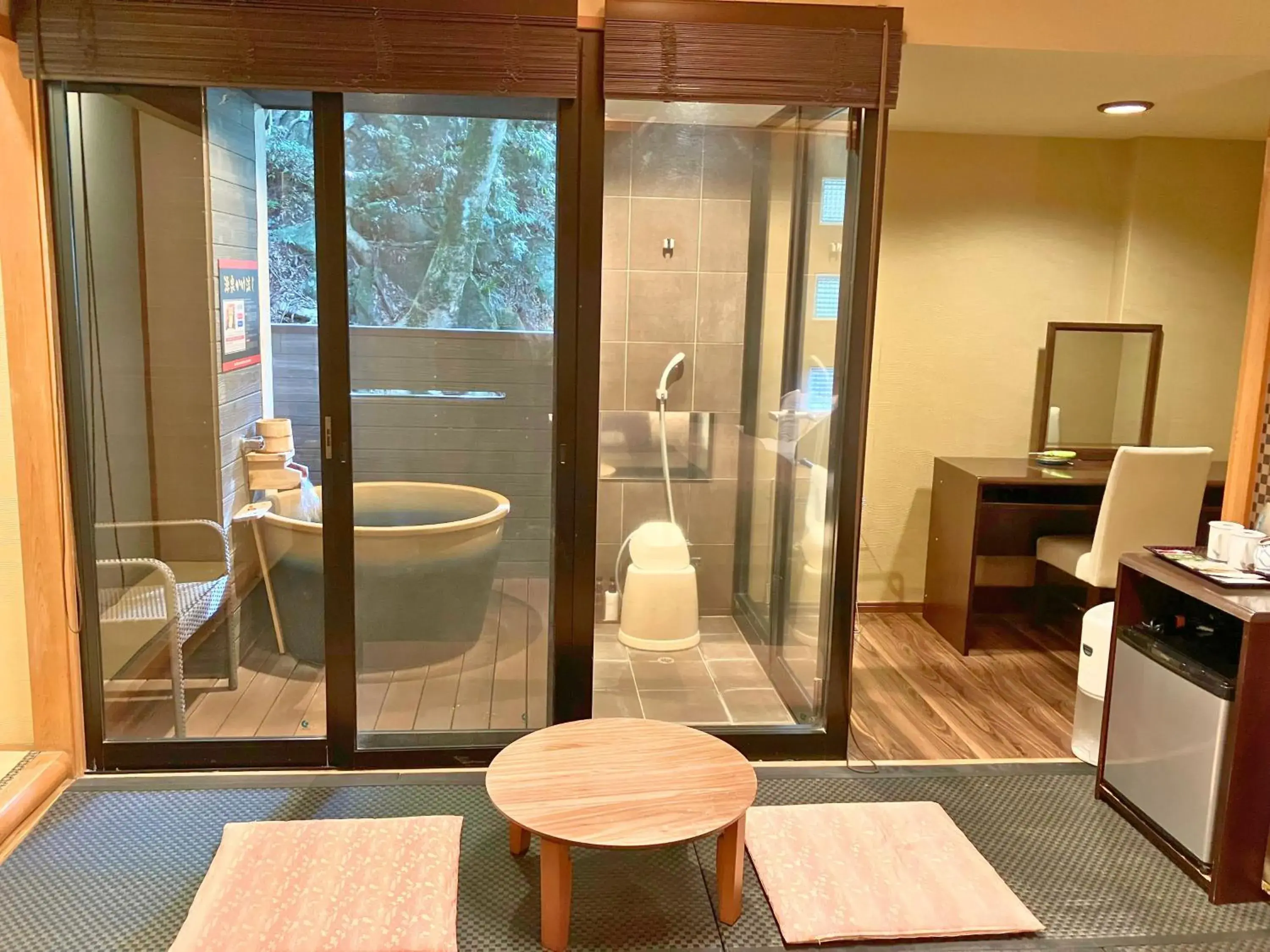 Japanese Modern Junior Suite with Open Air Bath and Terrace - Smoking in LiVEMAX RESORT Shizuoka Amagiyugashima Japanese Modern Junior Suite with Open Air Bath and Terrace - Smoking in LiVEMAX RESORT Shizuoka Amagiyugashima