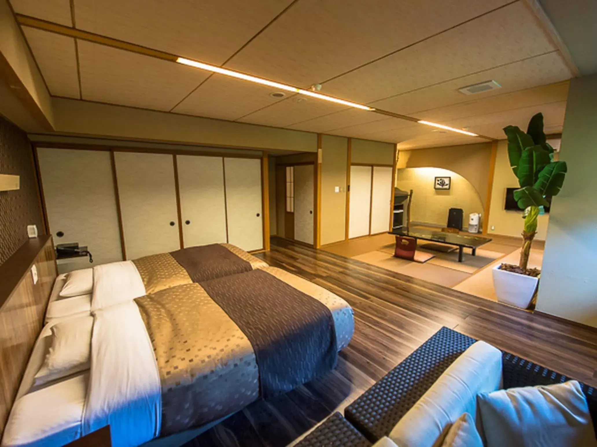 Japanese Modern Suite with Open Air Bath and Terrace - Smoking in LiVEMAX RESORT Shizuoka Amagiyugashima Japanese Modern Suite with Open Air Bath and Terrace - Smoking in LiVEMAX RESORT Shizuoka Amagiyugashima