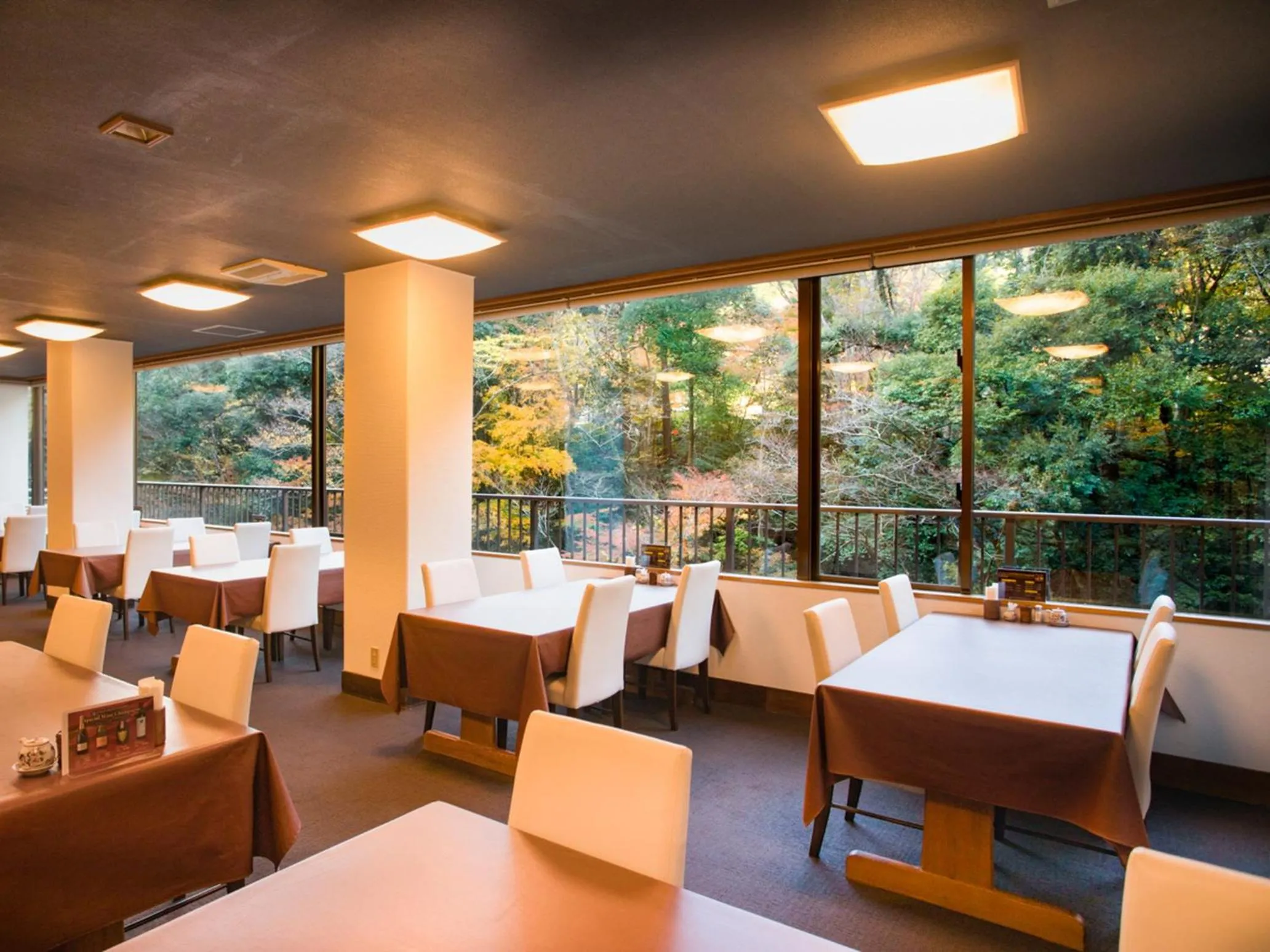 Restaurant/places to eat in LiVEMAX RESORT Shizuoka Amagiyugashima