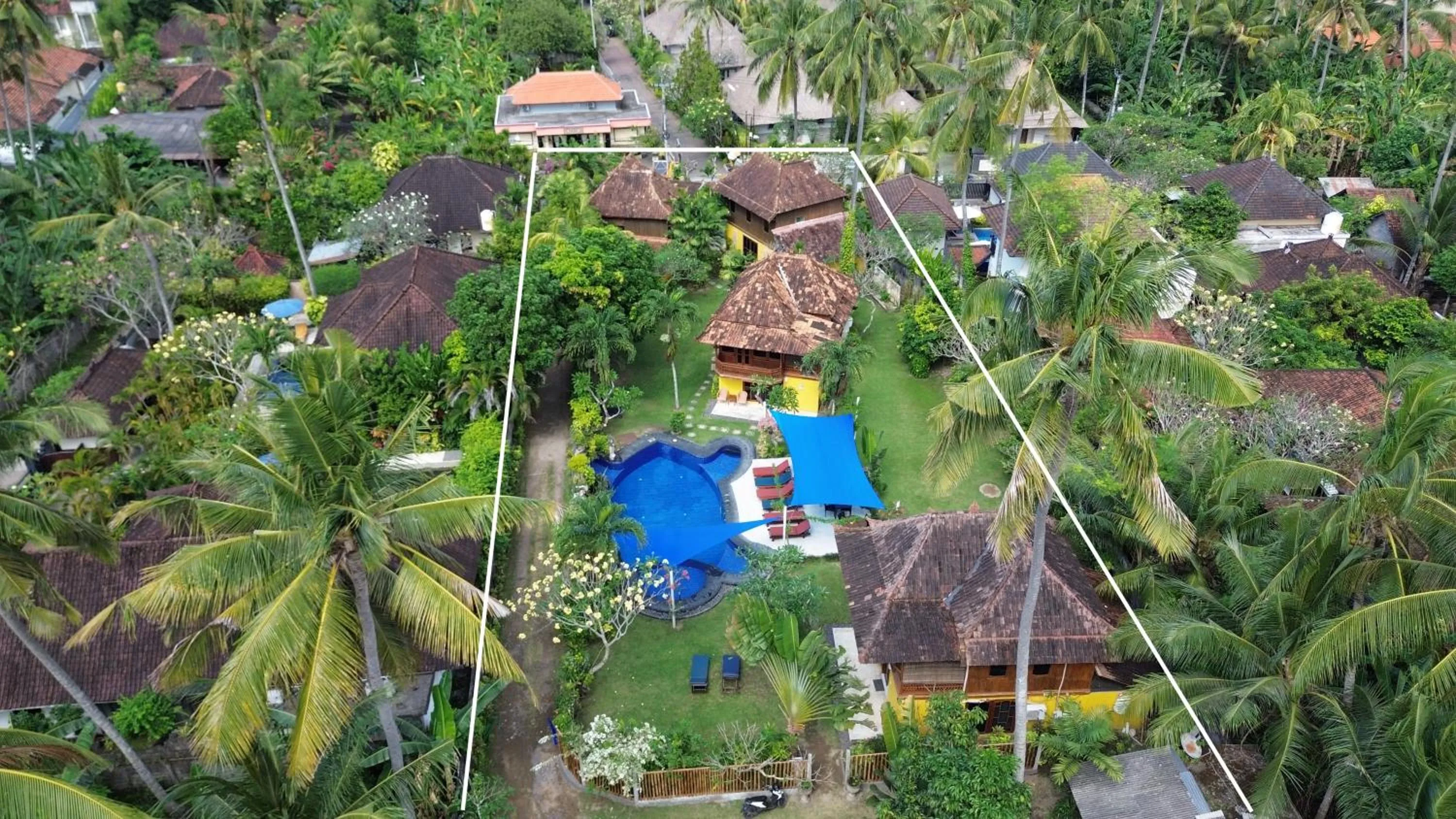 Property building in Kura Kura Villas & Candidasa Mini Golf