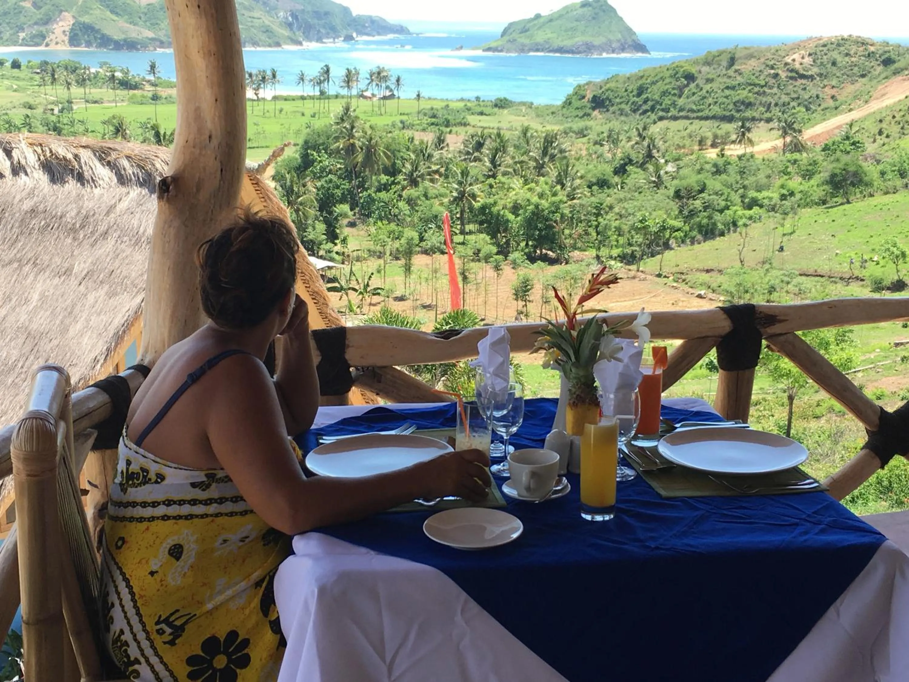 Restaurant/places to eat in Blue Monkey Retreat Areguling Lombok
