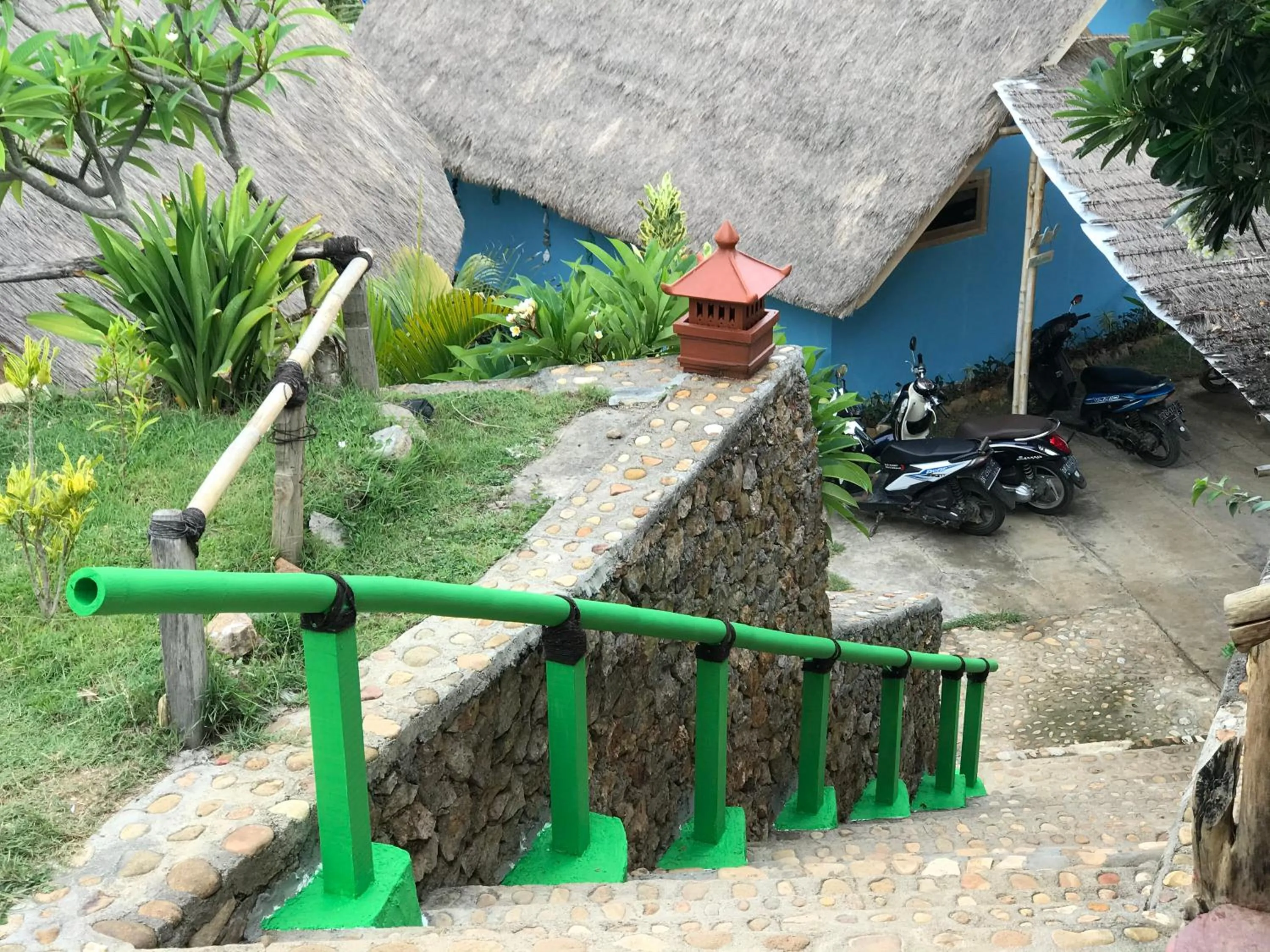 Blue Monkey Retreat Areguling Lombok