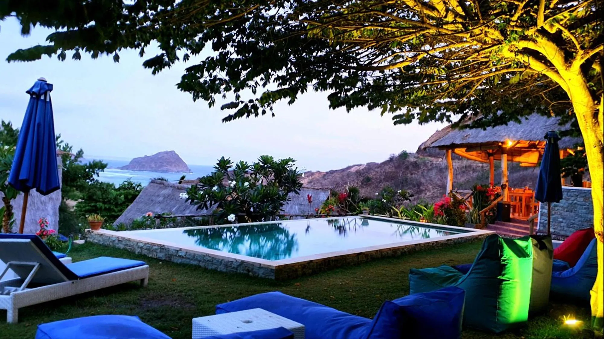 Blue Monkey Retreat Areguling Lombok