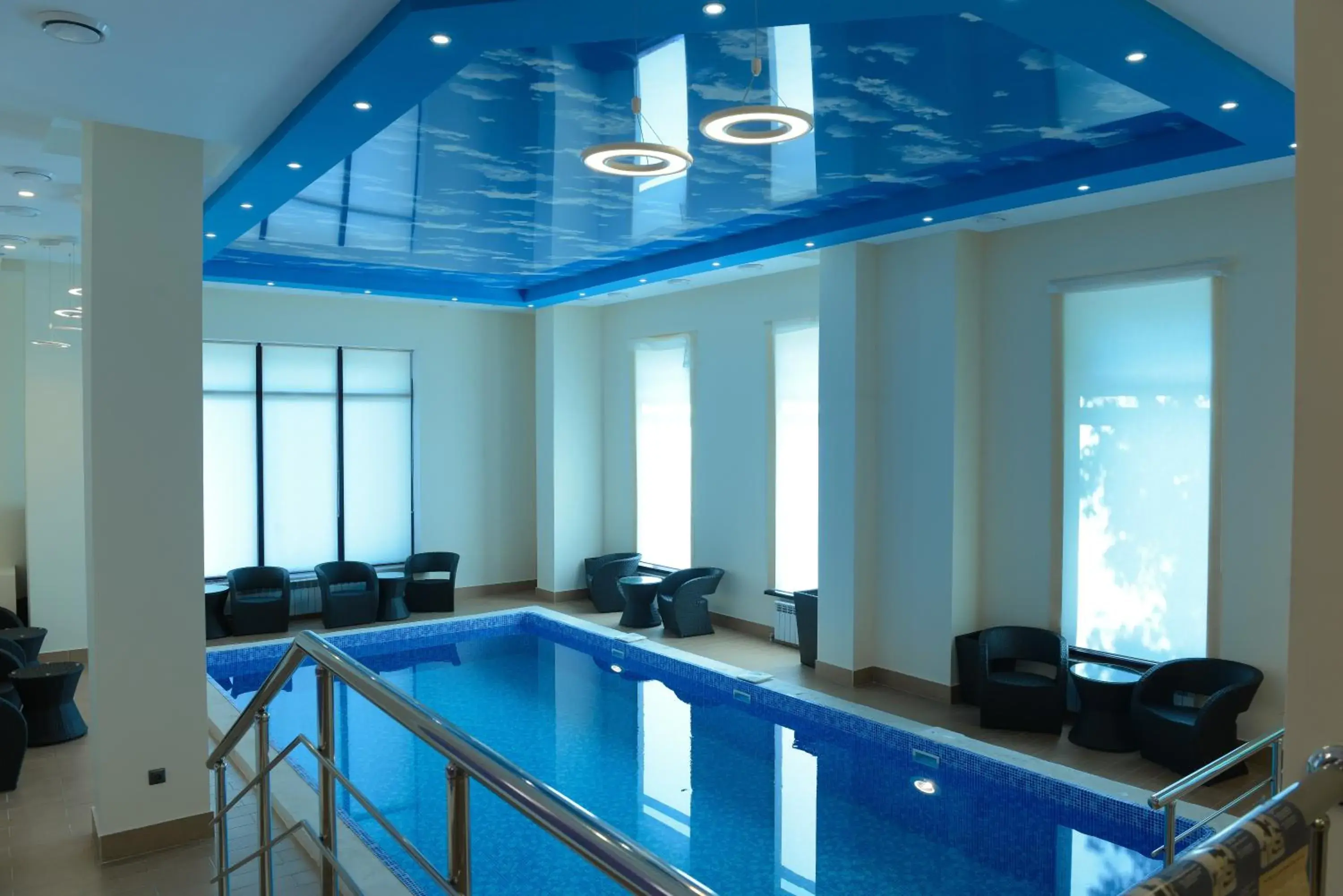 Swimming pool in Absolute Hotel Swimming pool in Absolute Hotel