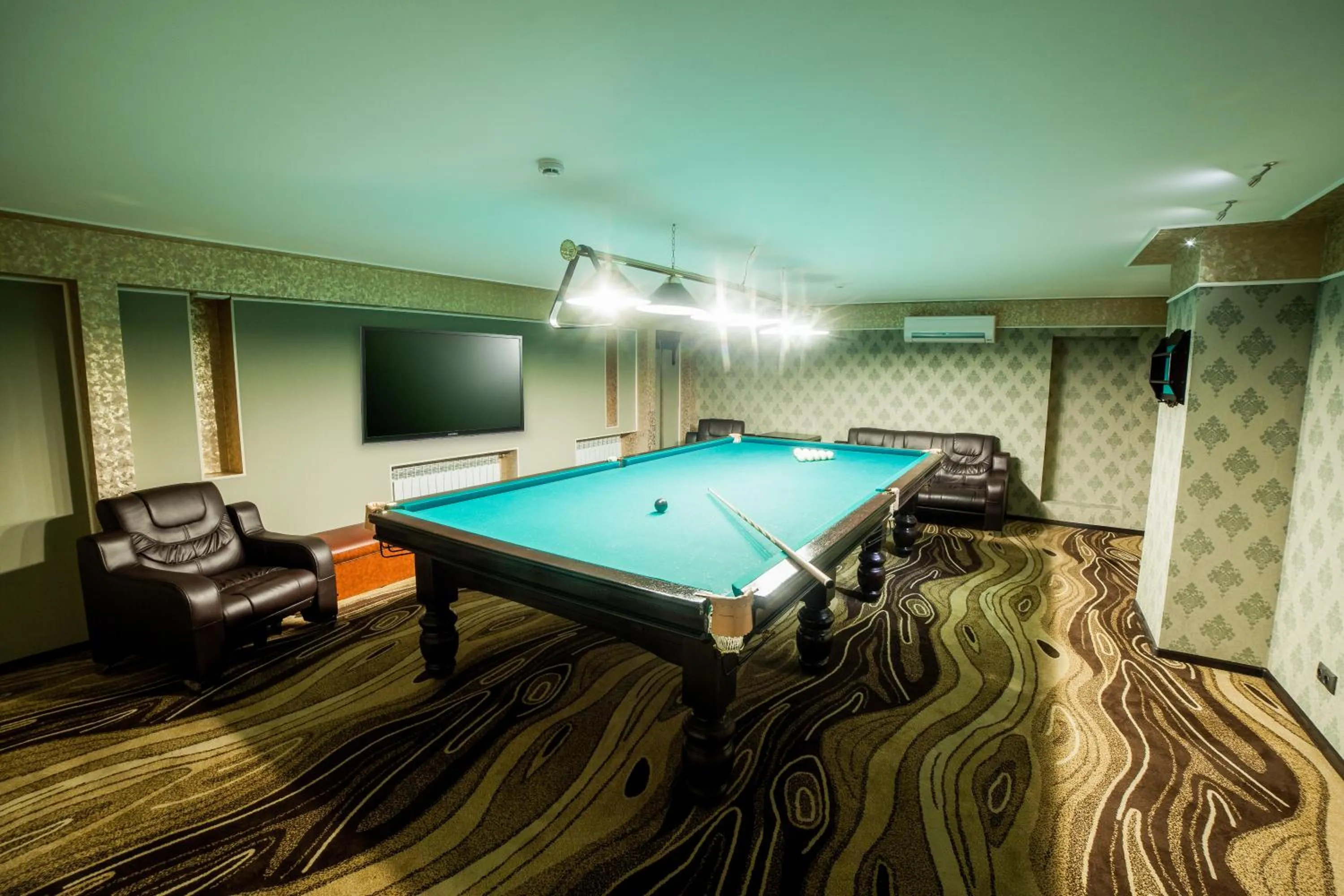 Billiard in Absolute Hotel