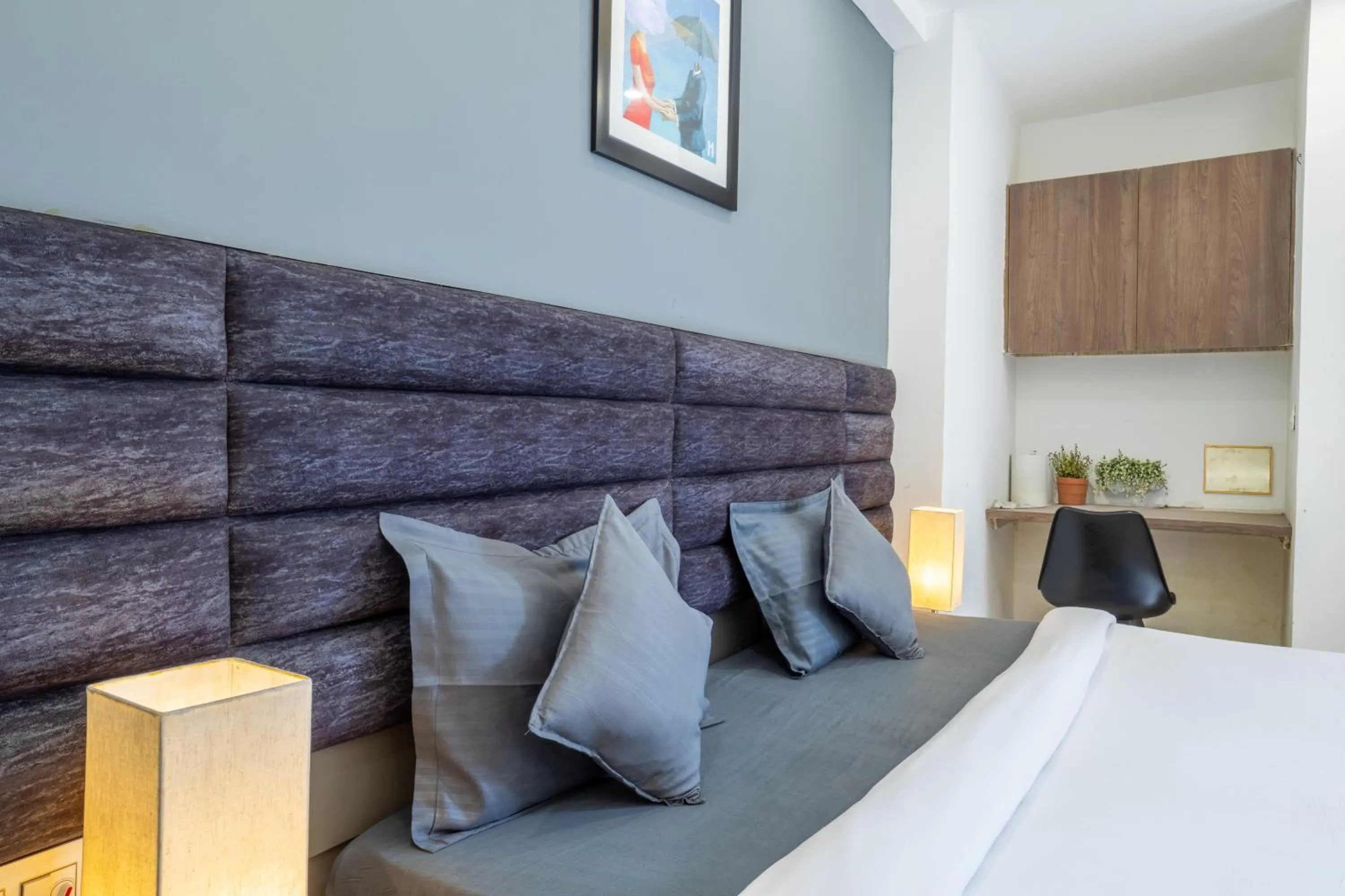 Bed in Housr 46 M2K Corp Near Park Hospital Sector 46