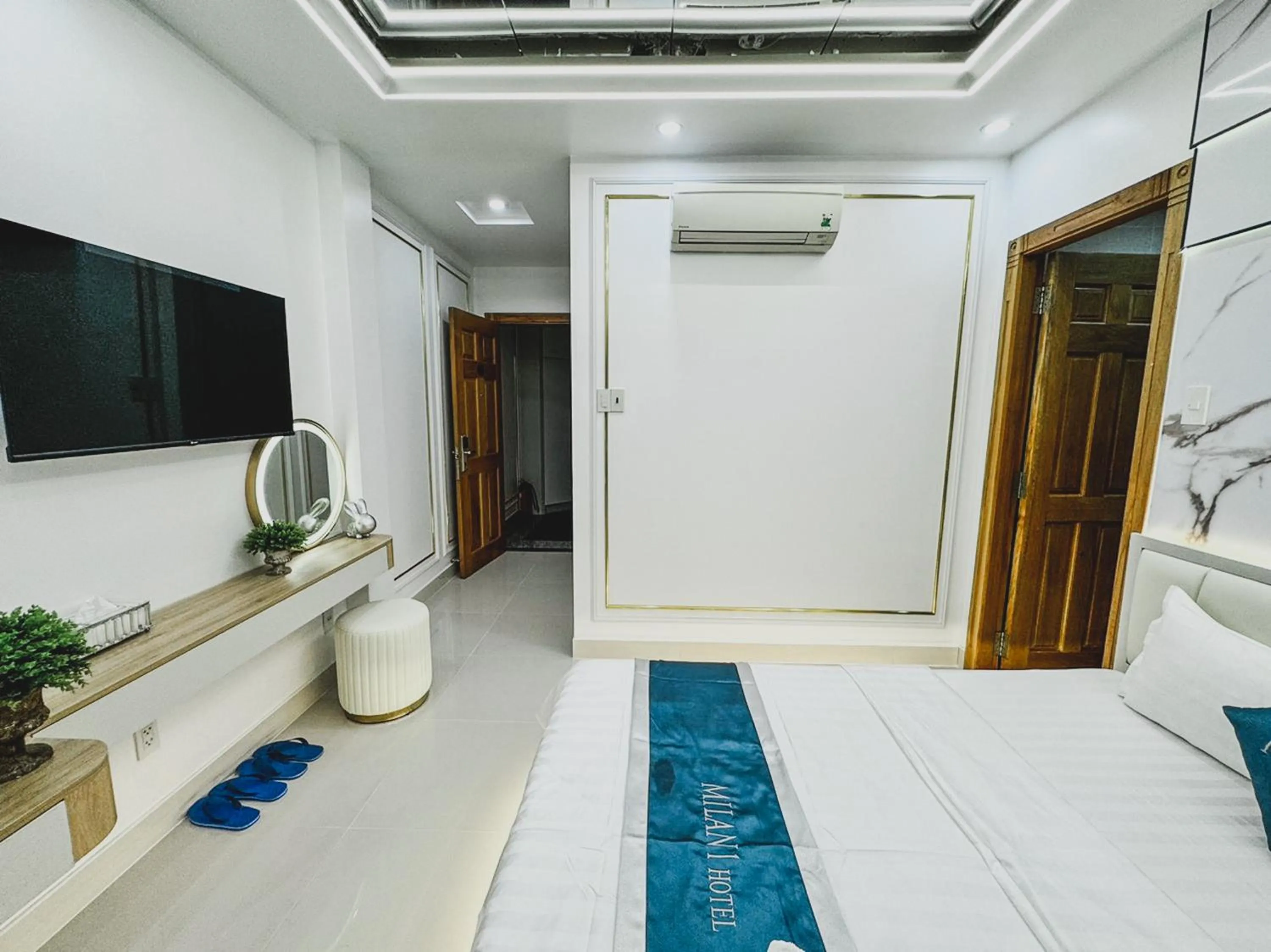 TV and multimedia in Ngoc San San Hotel HCM