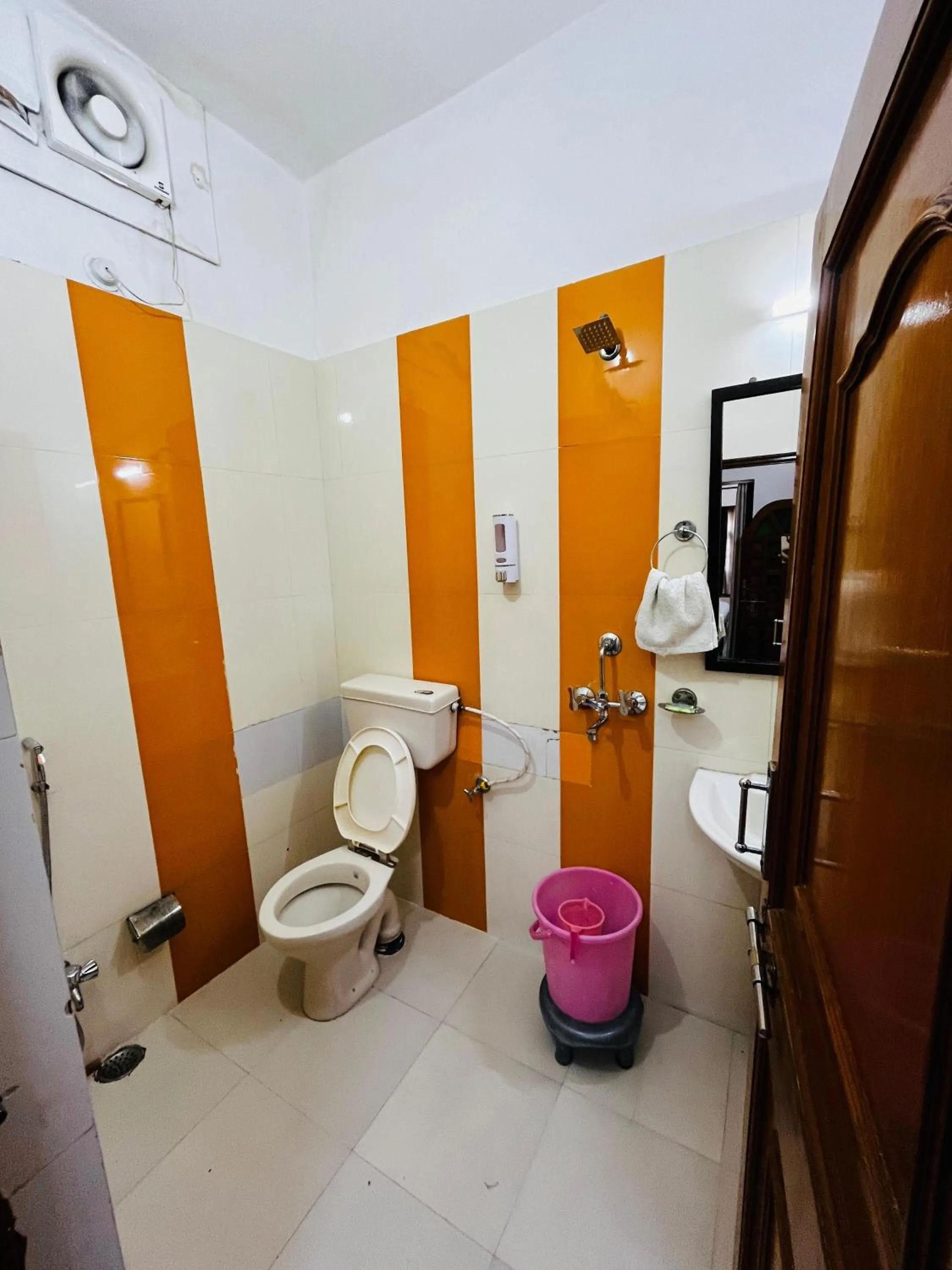Bathroom in Golden Marigold Hotel