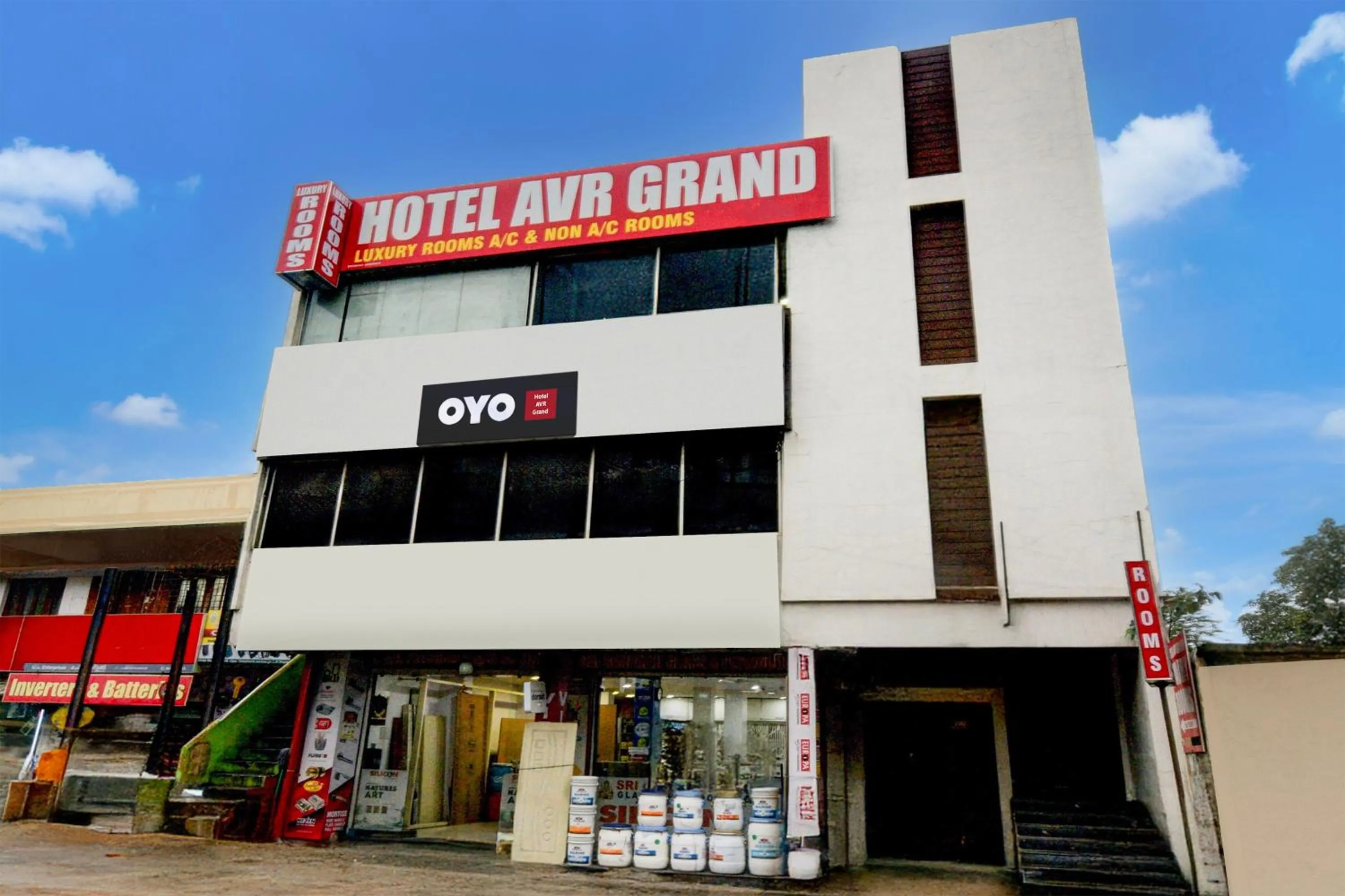 Facade/entrance in Hotel O AVR GRAND