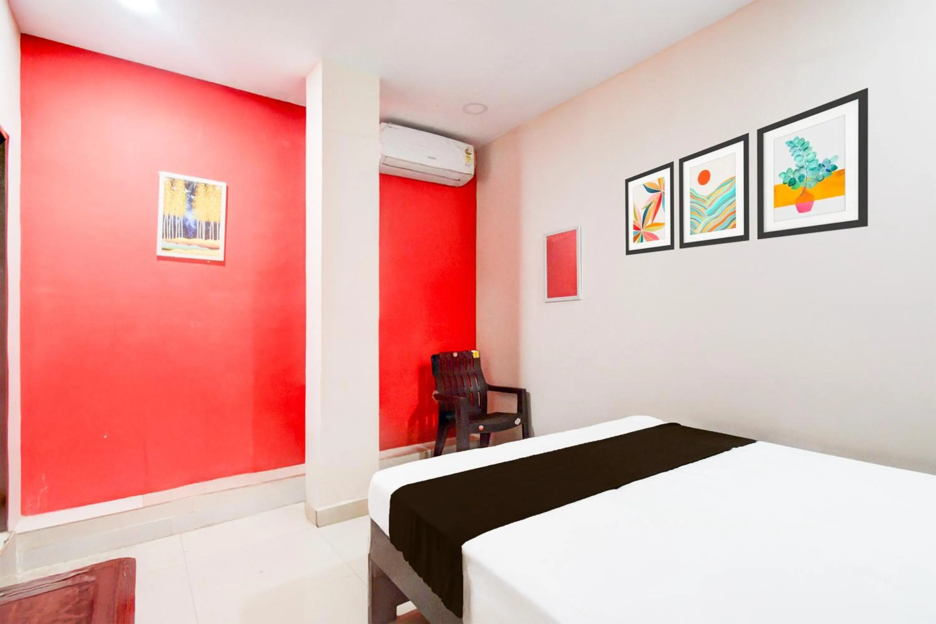 Bedroom, Bed in Hotel O AVR GRAND