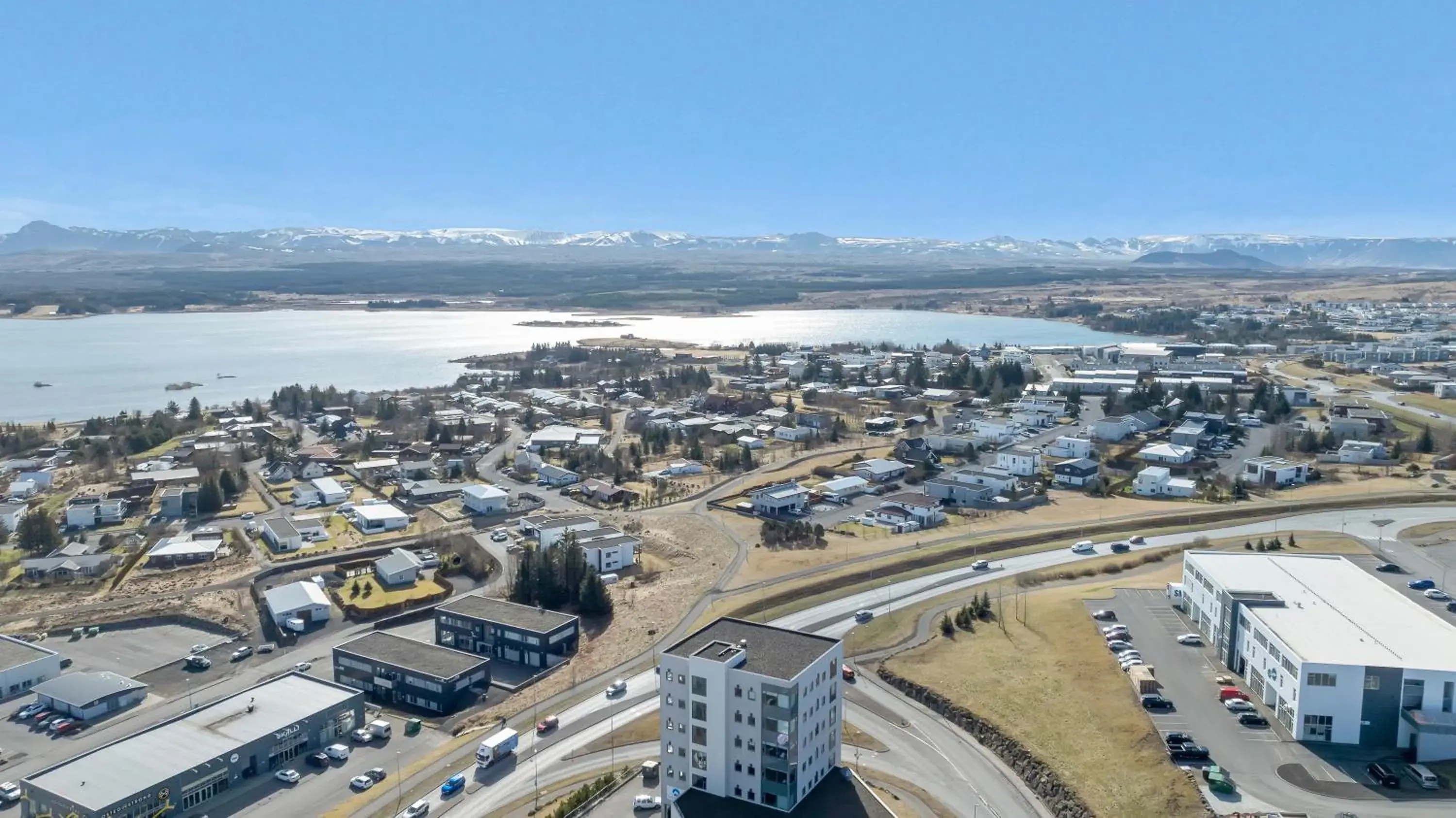 Property building in Blue Mountain Apartments by Heimaleiga Property building in Blue Mountain Apartments by Heimaleiga