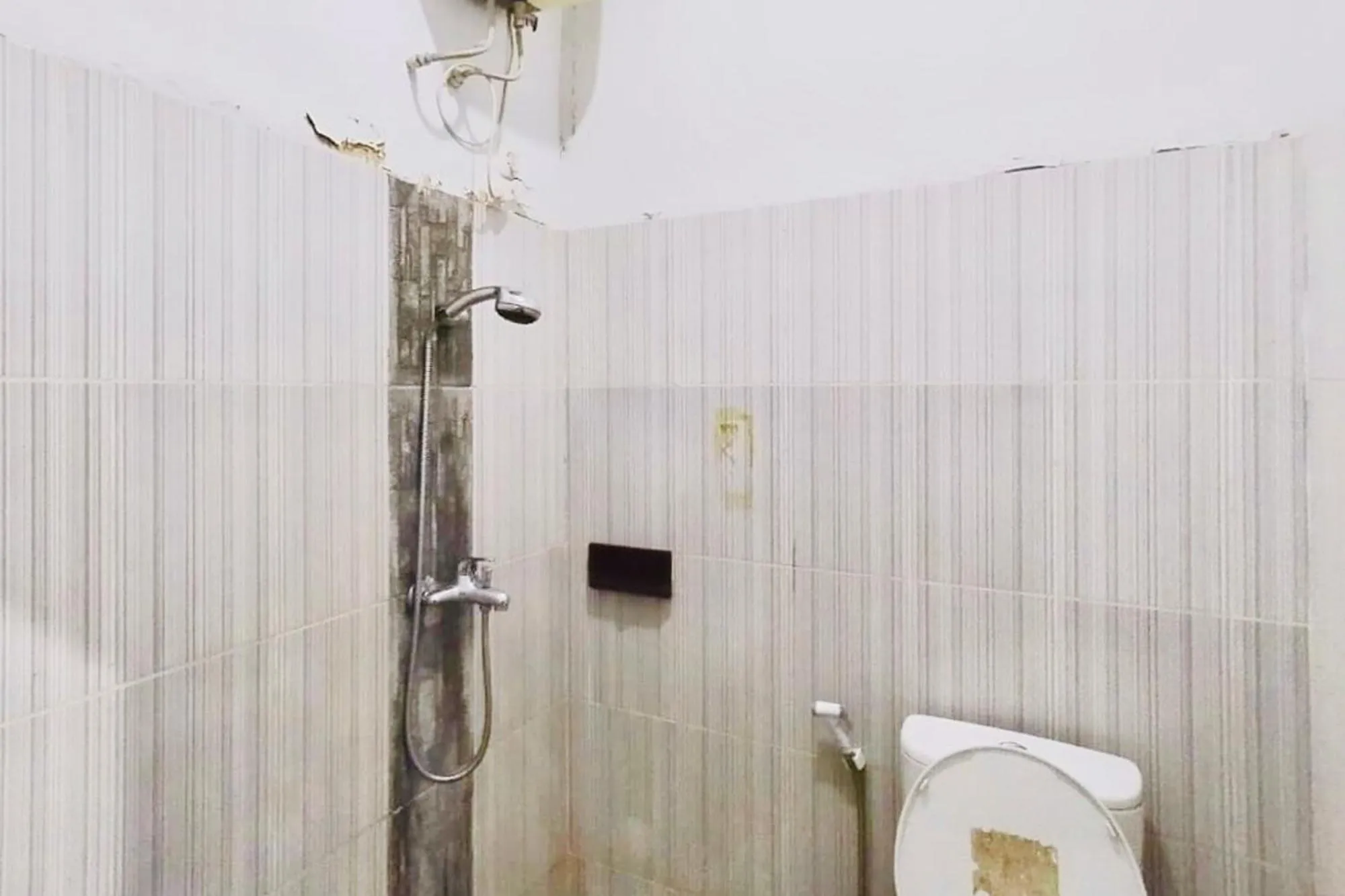 Bathroom in RedDoorz Near Tj Uban Bintan Utara