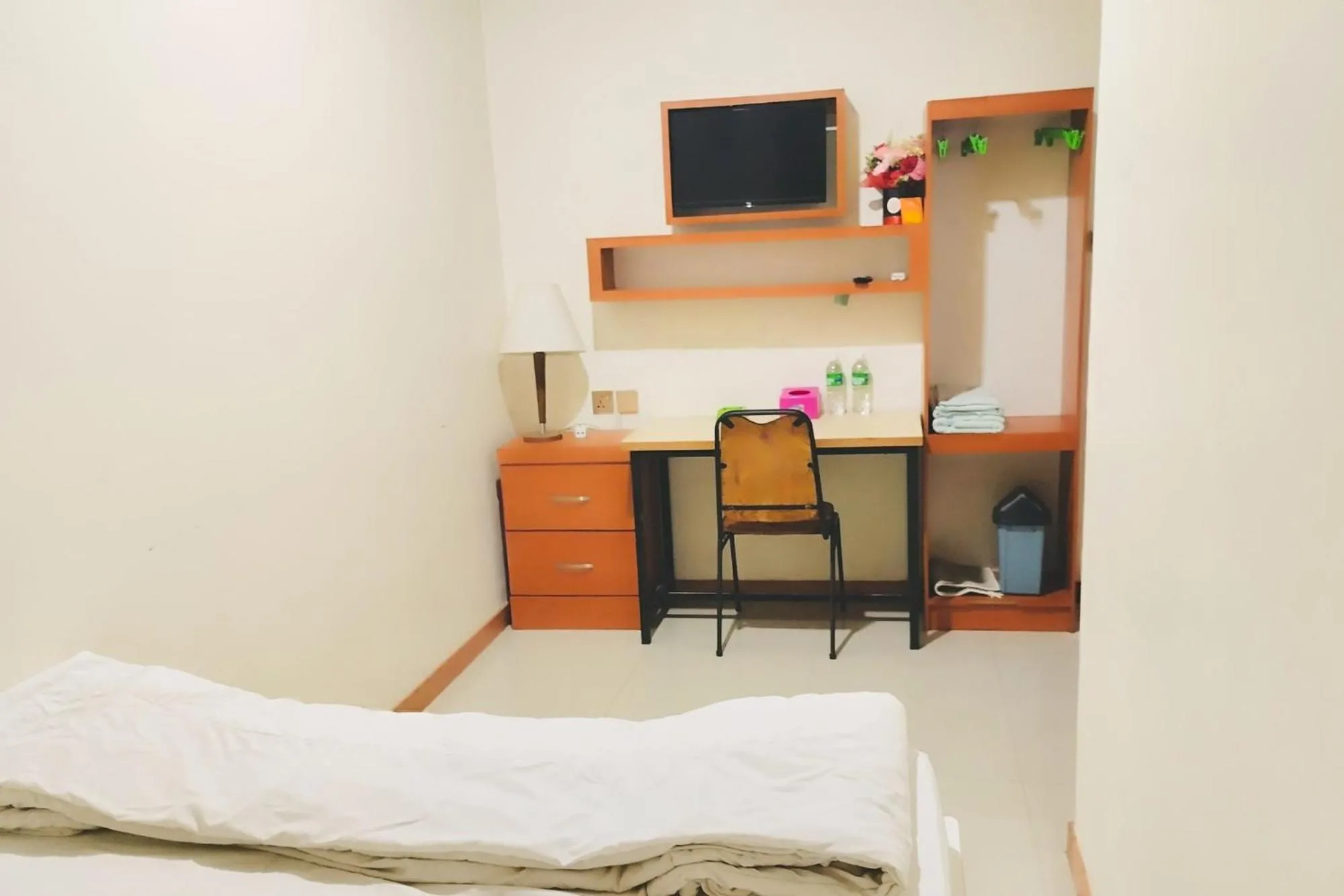 Bedroom, Bed in RedDoorz Near Tj Uban Bintan Utara