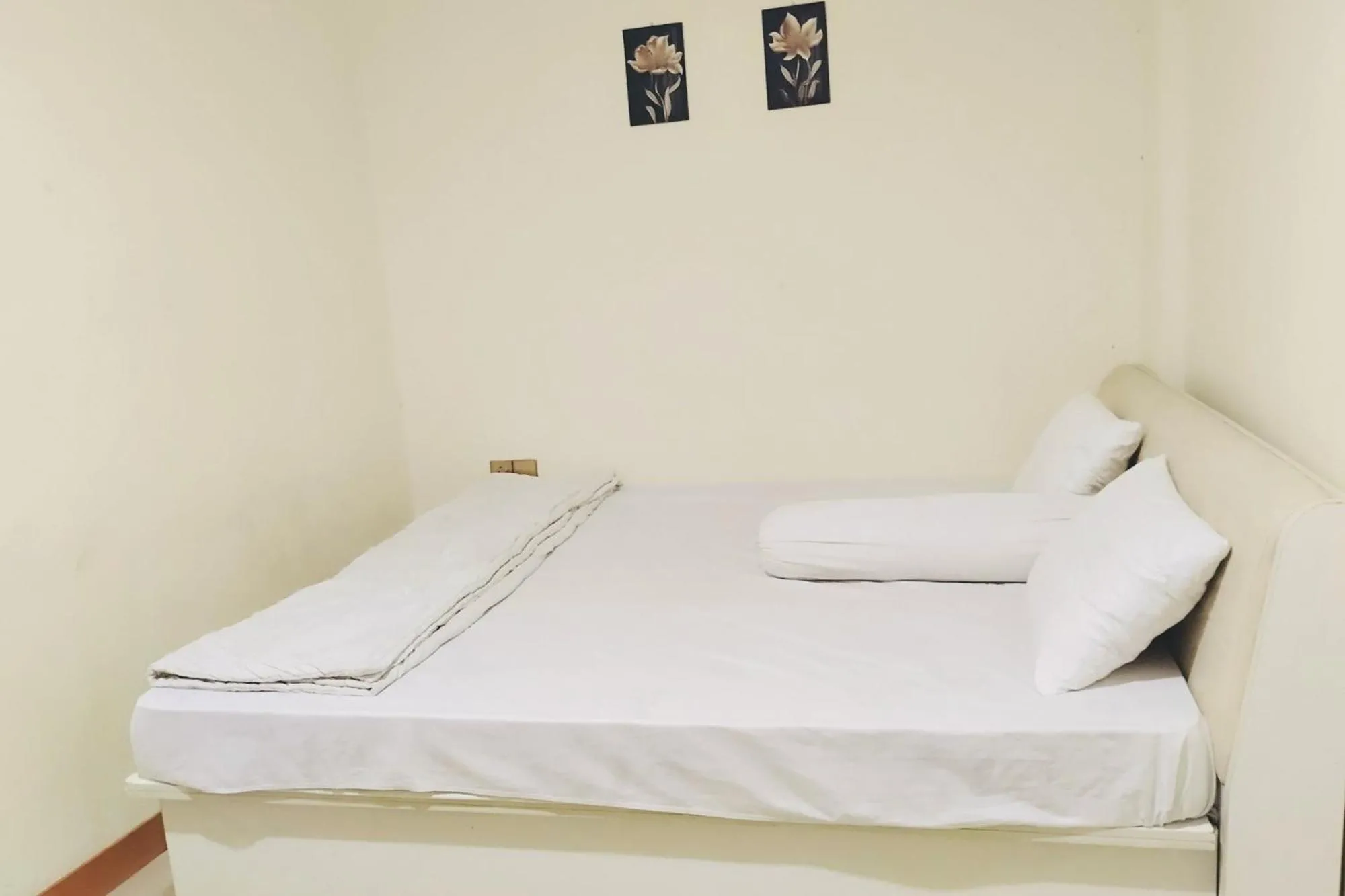 Bedroom, Bed in RedDoorz Near Tj Uban Bintan Utara