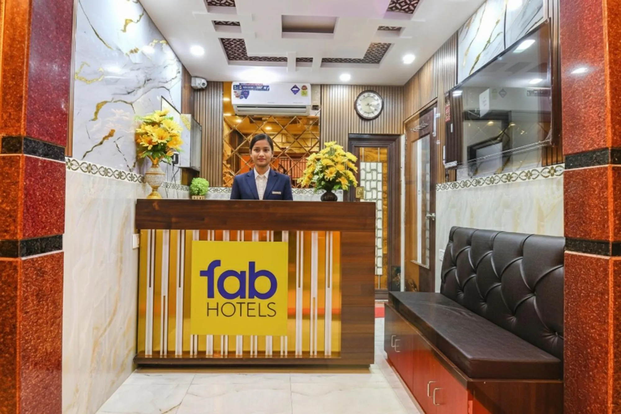 FabHotel MN International