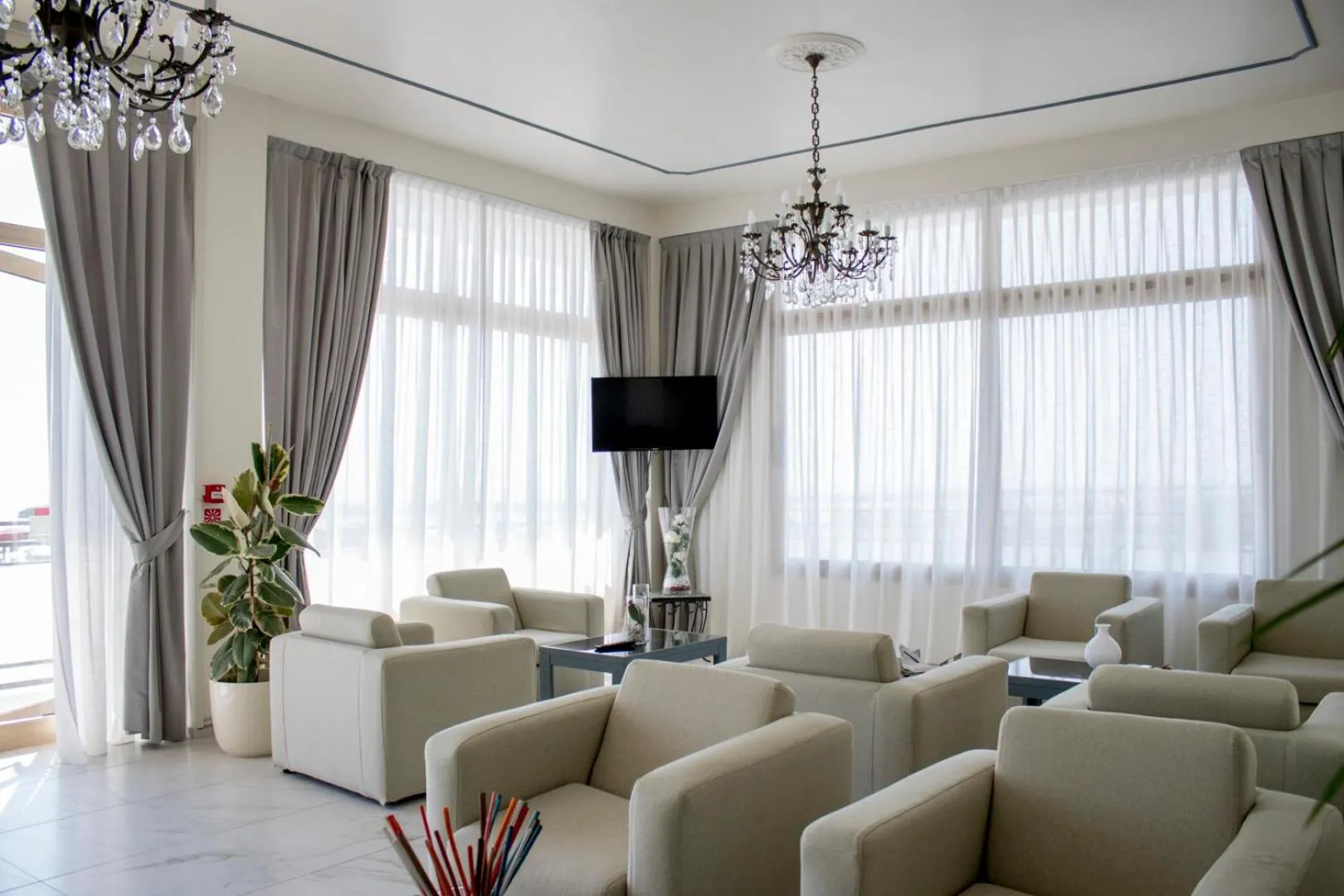 TV and multimedia in Hotel Apollonia