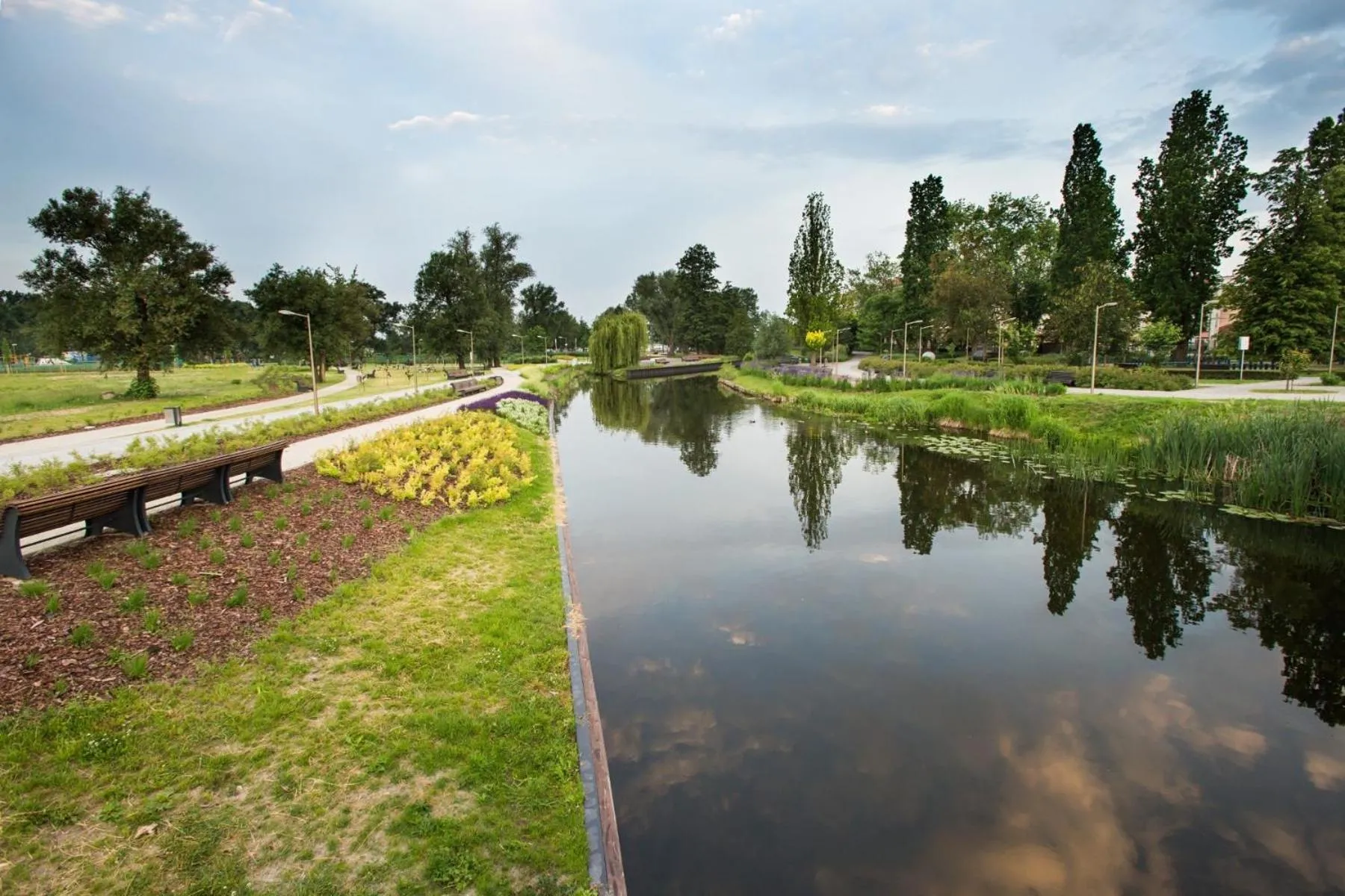 Natural landscape in Apartamenty w Villa Park