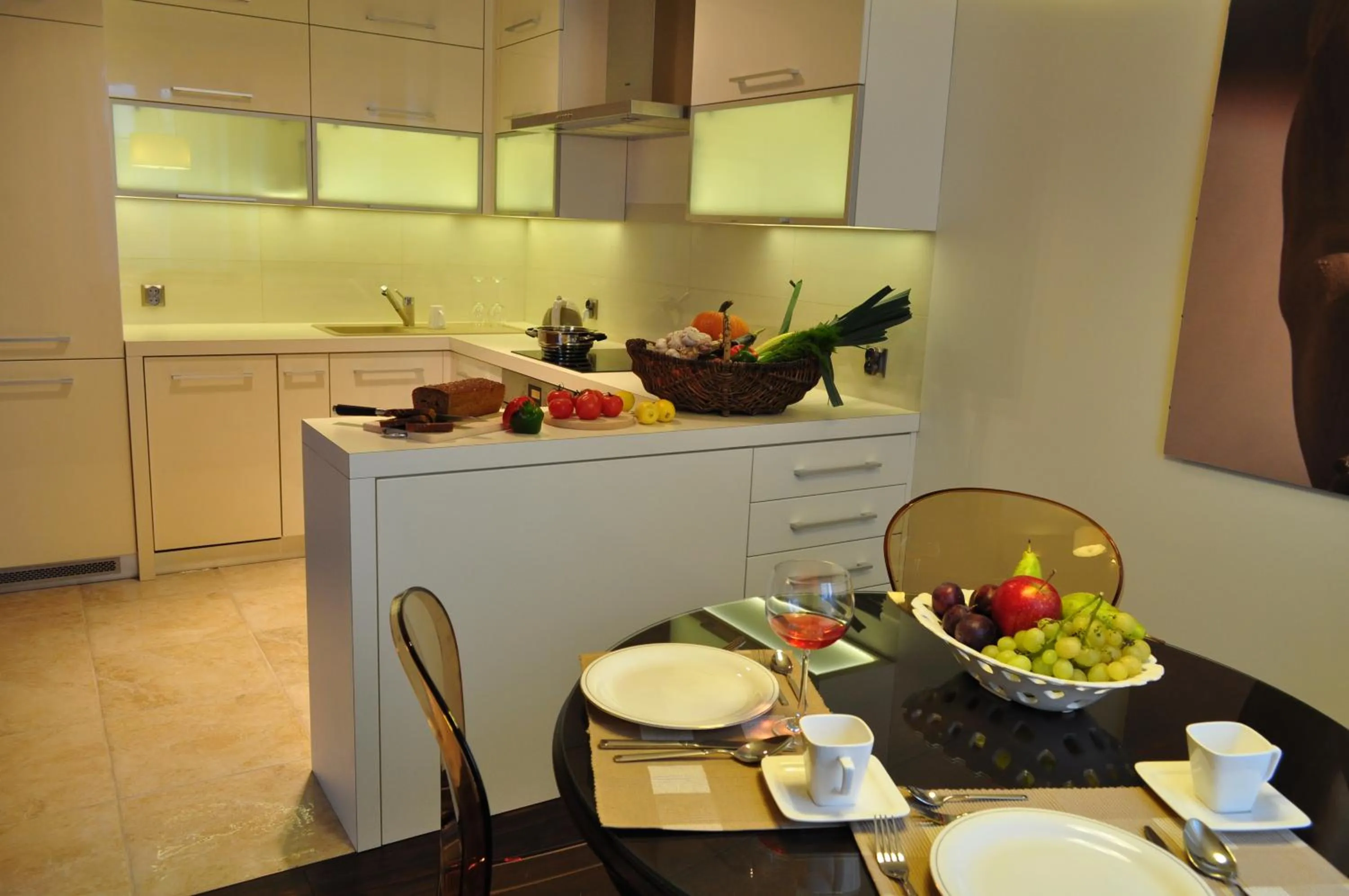 Kitchen or kitchenette in Apartamenty w Villa Park