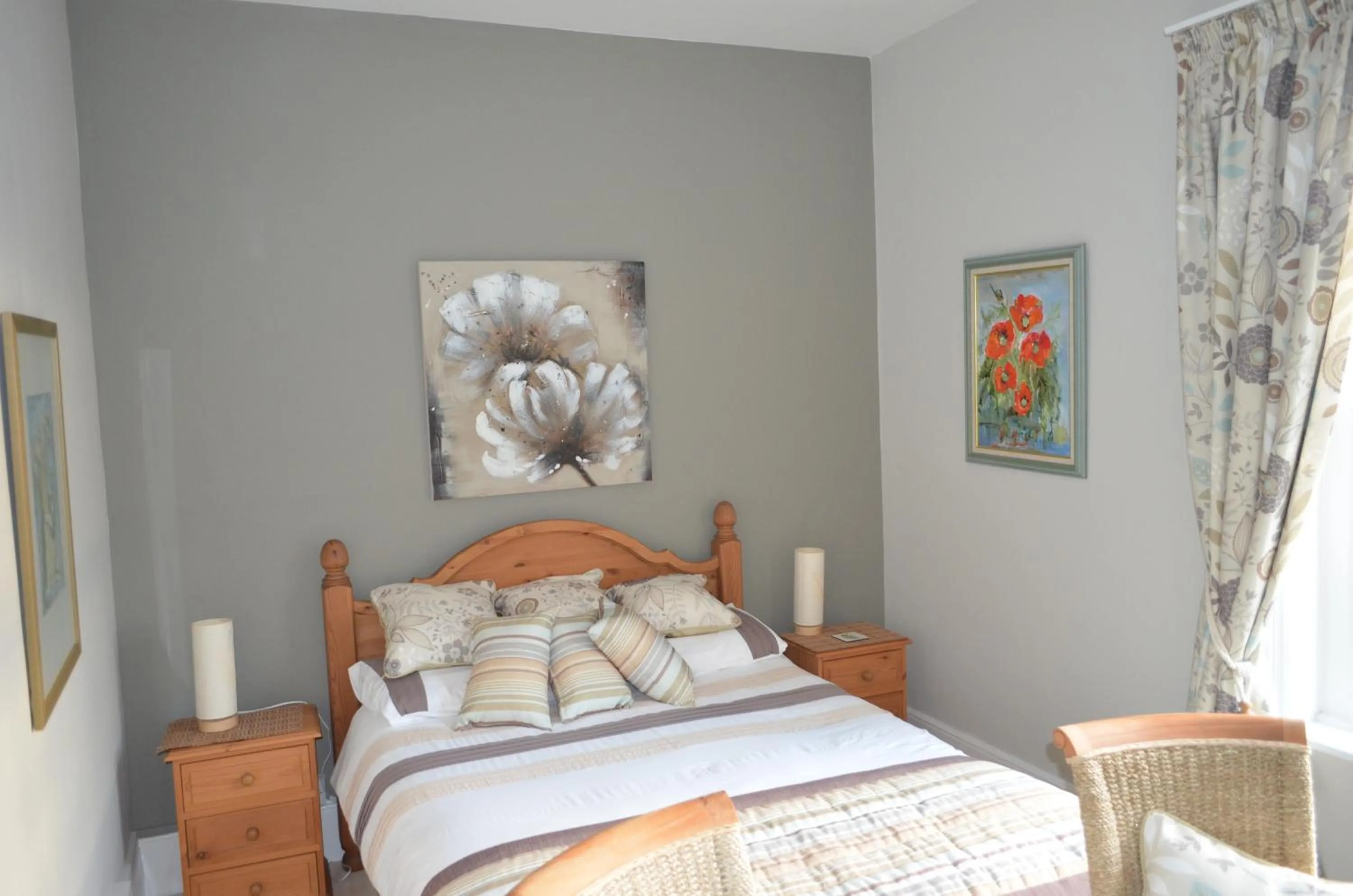 Bedroom, Bed in Foy House