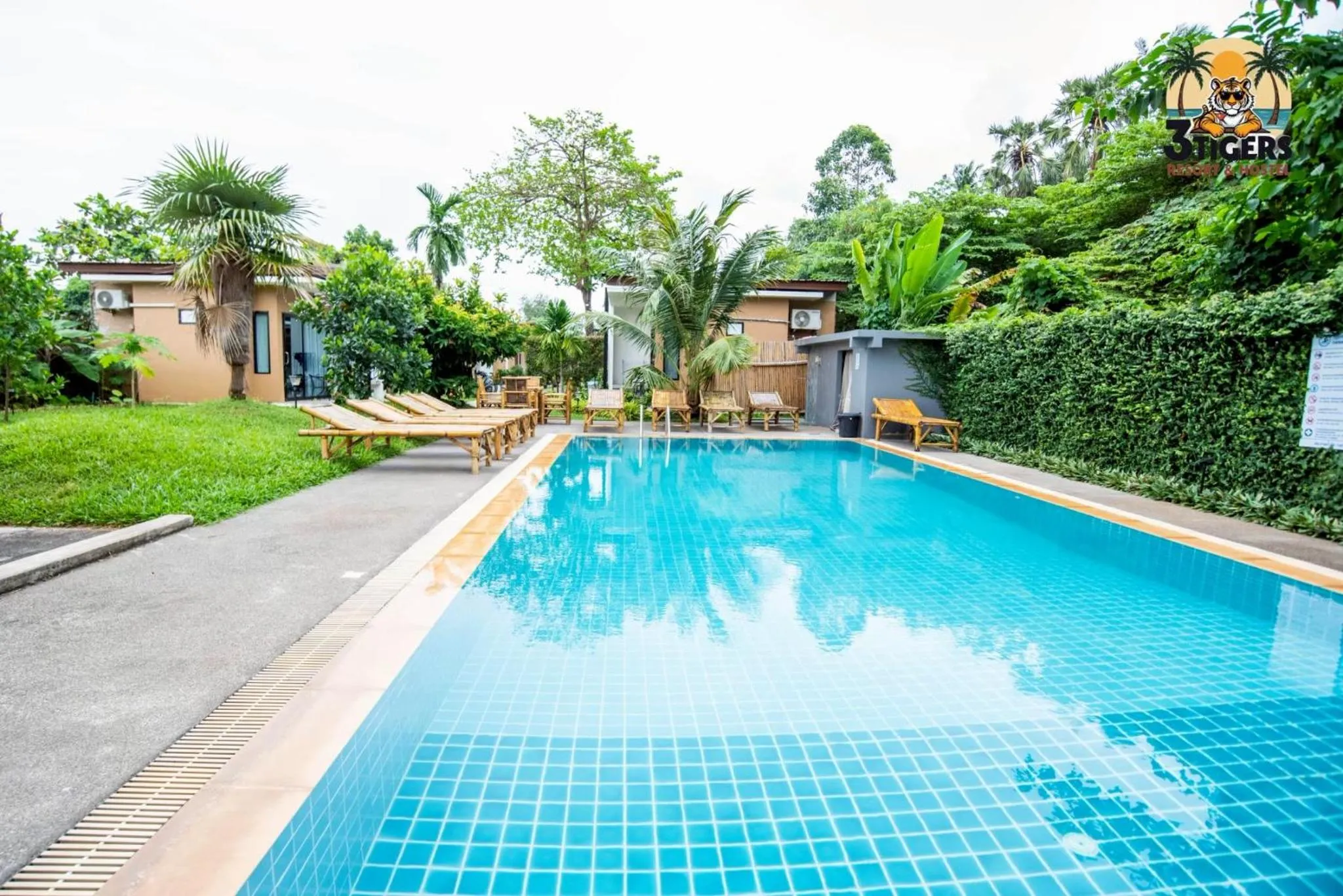 3 TIGERS Resort & Hostel
