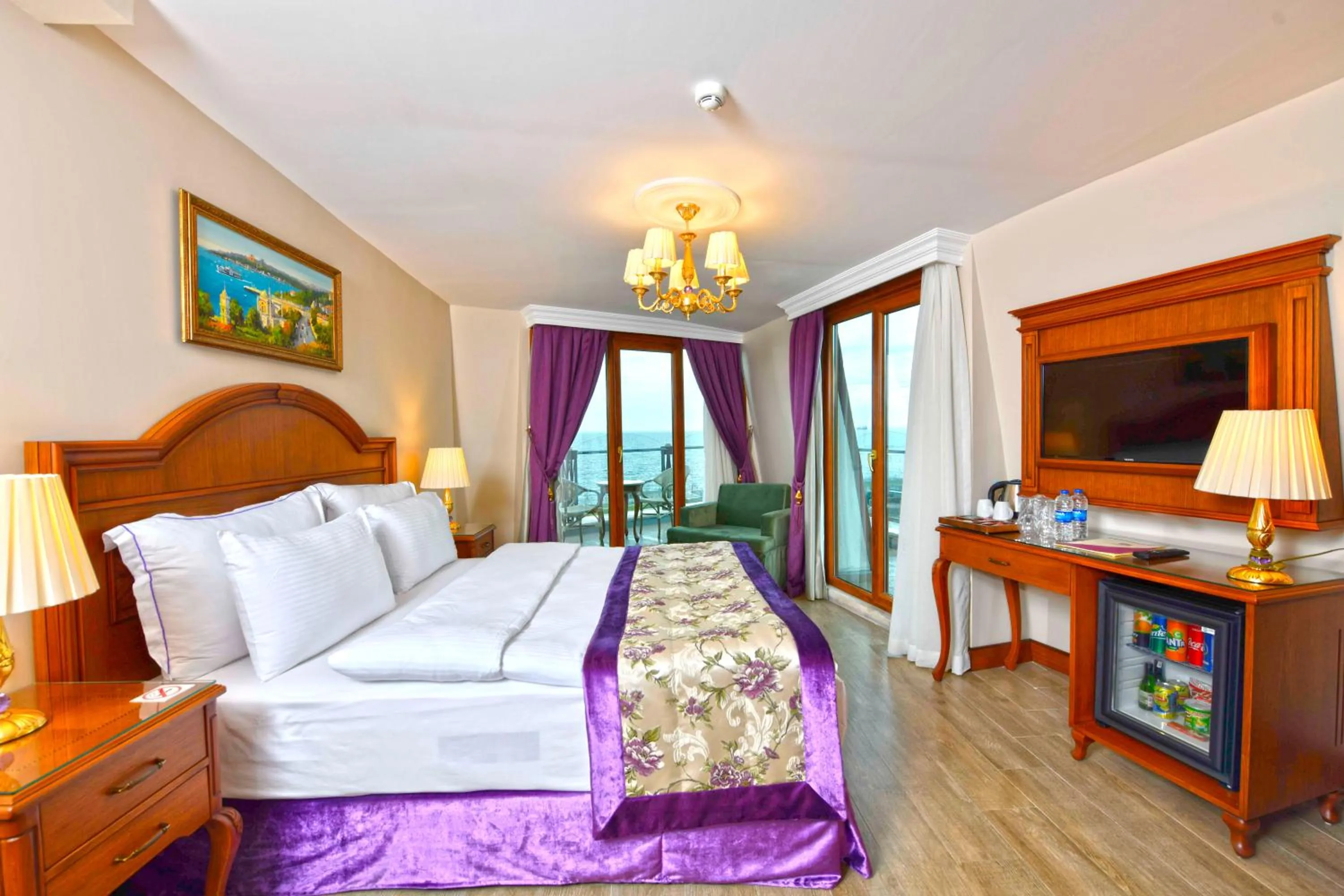 Bed in GLK PREMIER Sea Mansion Suites & Spa - Special Class