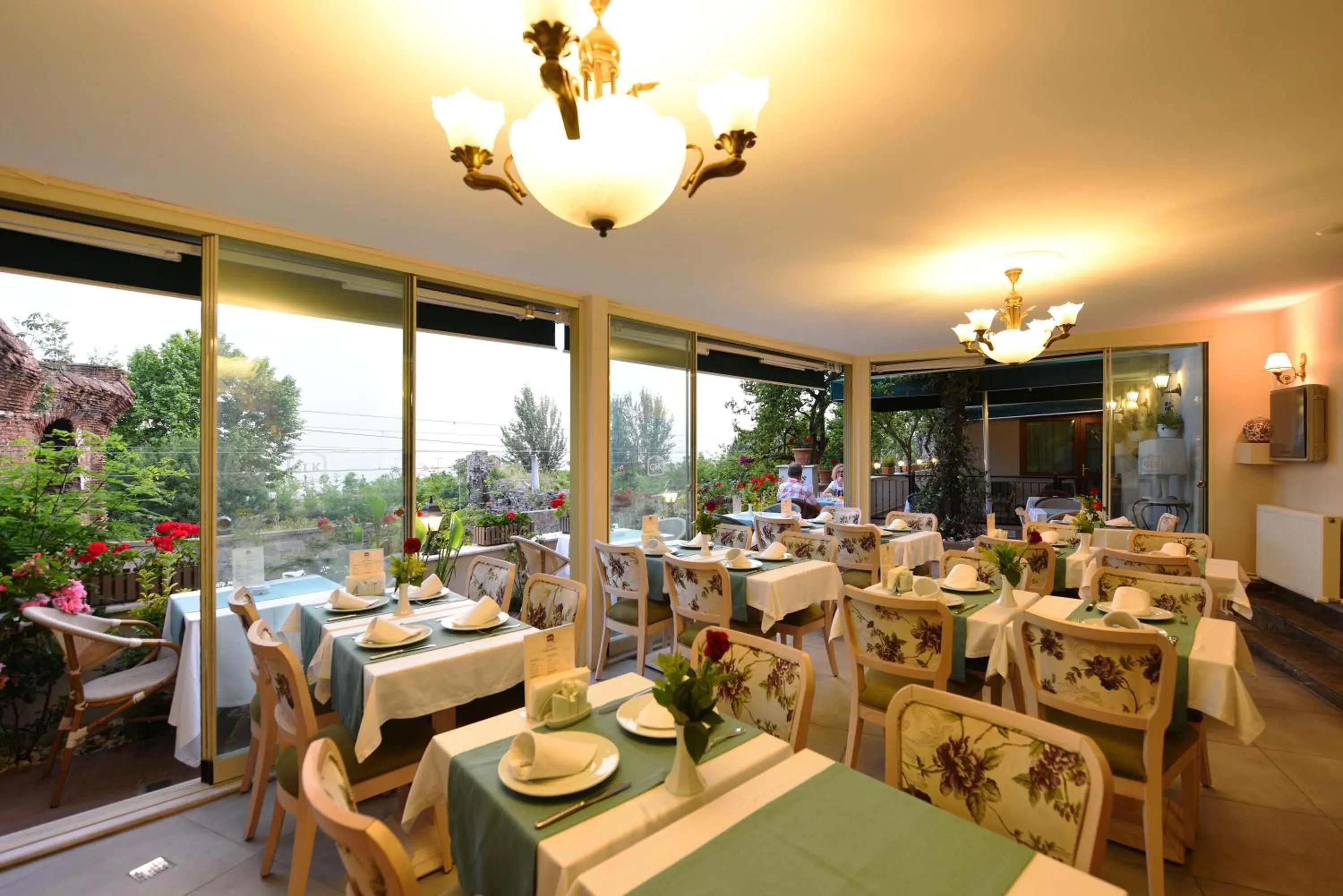 Restaurant/places to eat in GLK PREMIER Sea Mansion Suites & Spa - Special Class