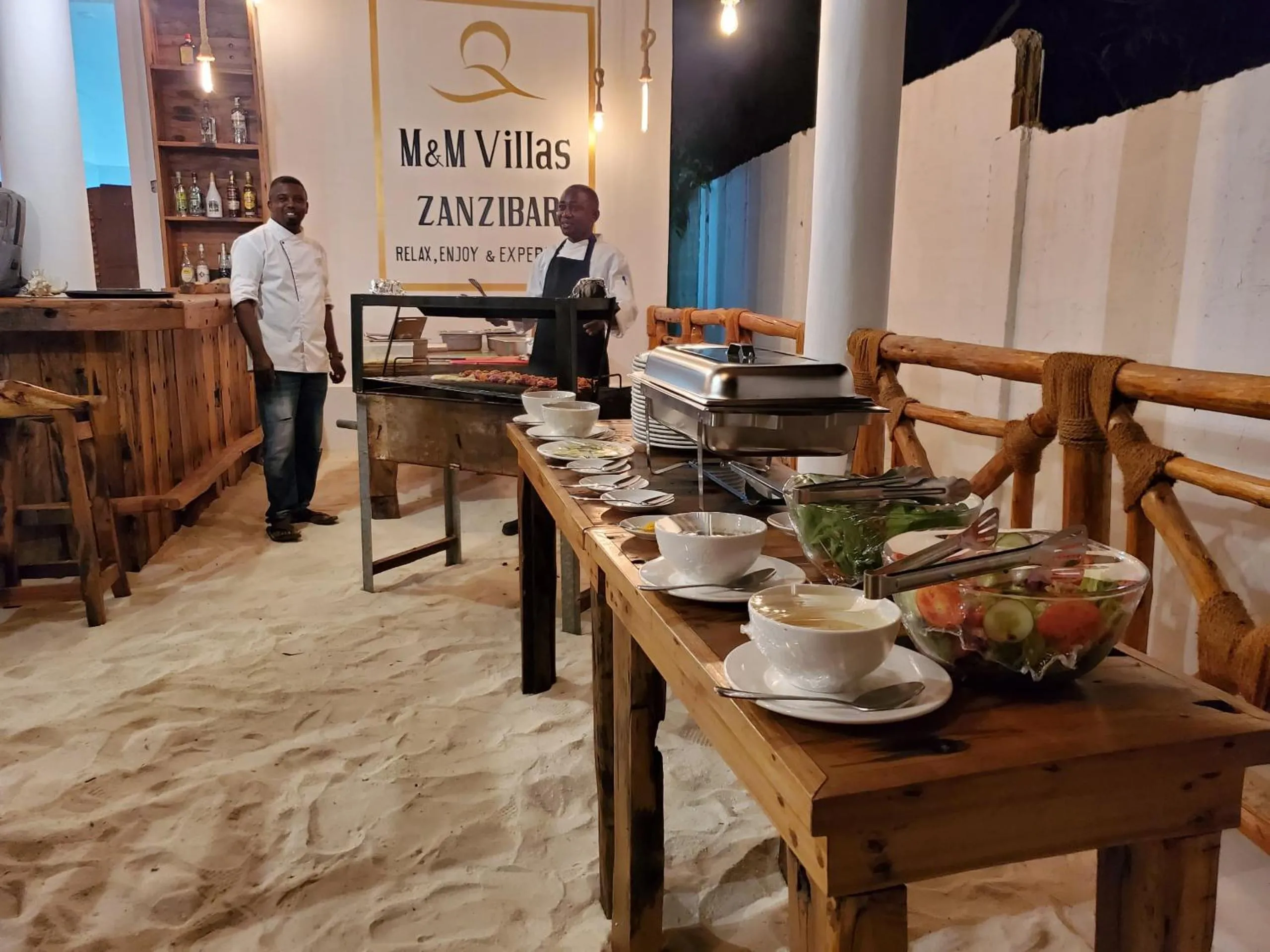 Restaurant/places to eat in M&M Villas Zanzibar