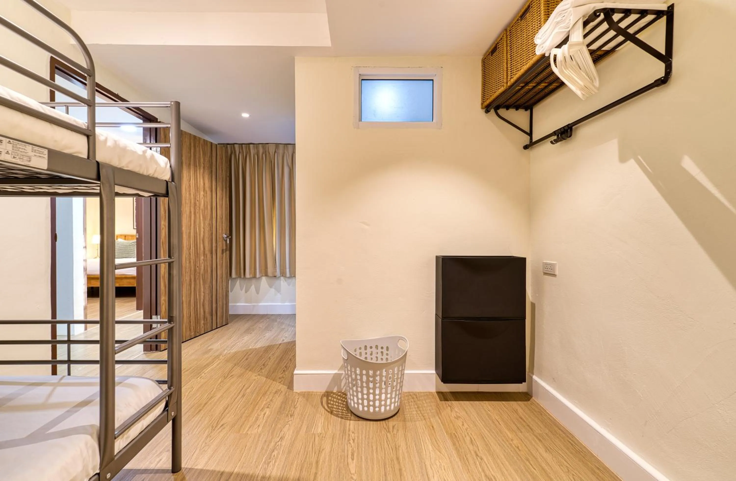 bunk bed, Bed in AB House