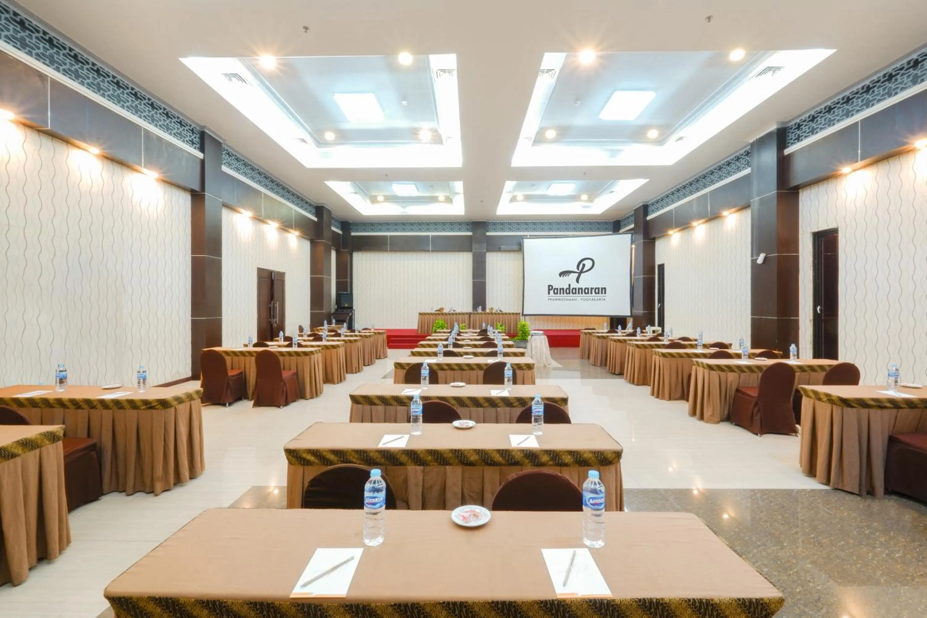 Meeting/conference room in Pandanaran Prawirotaman Yogyakarta
