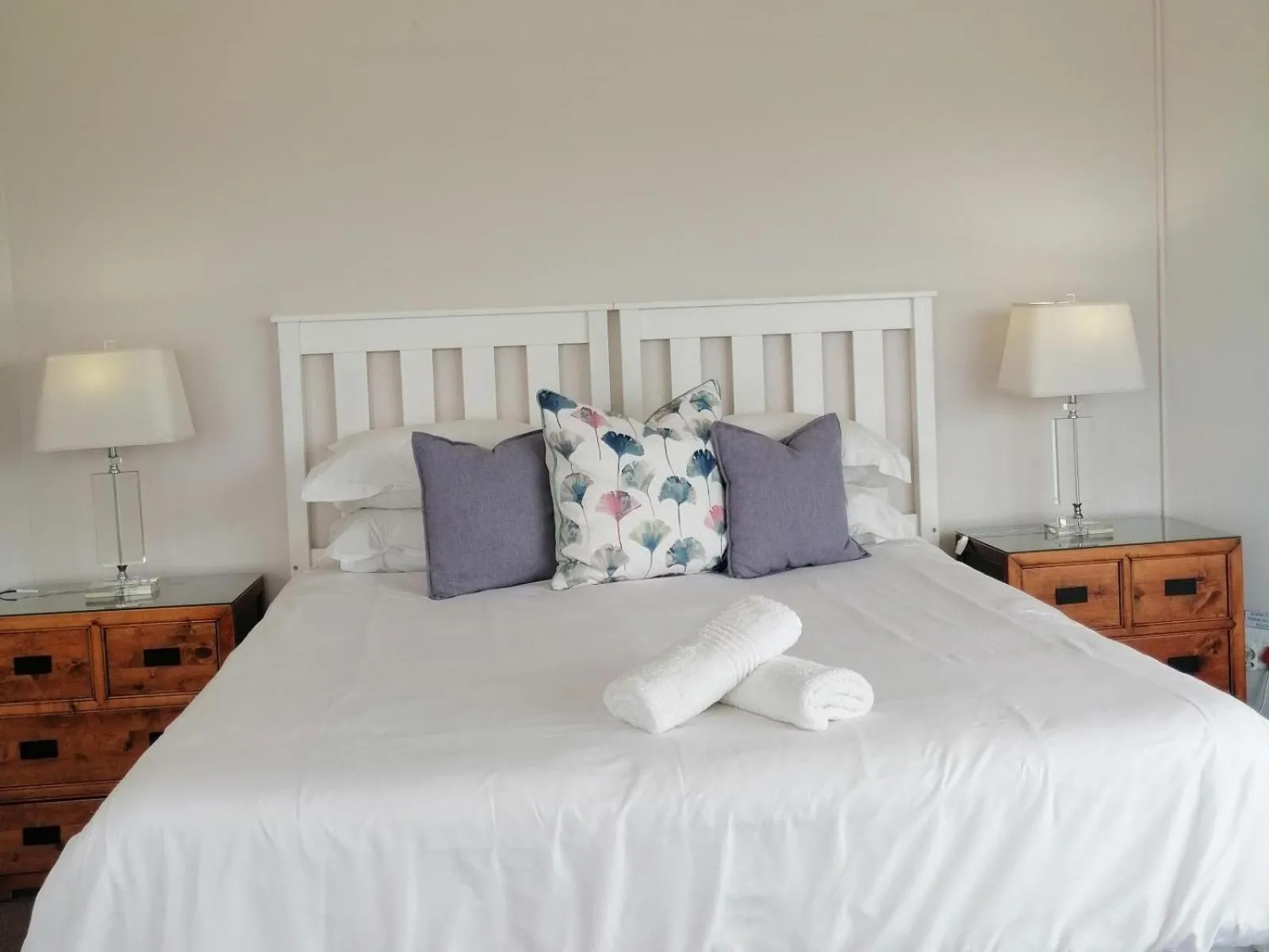 Decorative detail, Bed in Villa De Mer