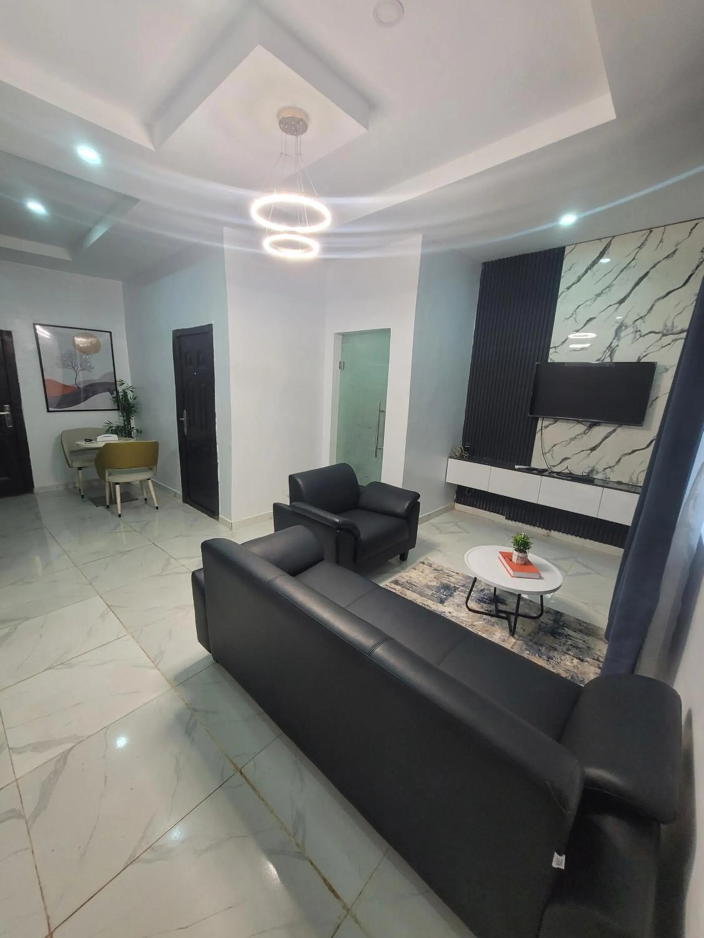 Conrad Cottage Apartments
