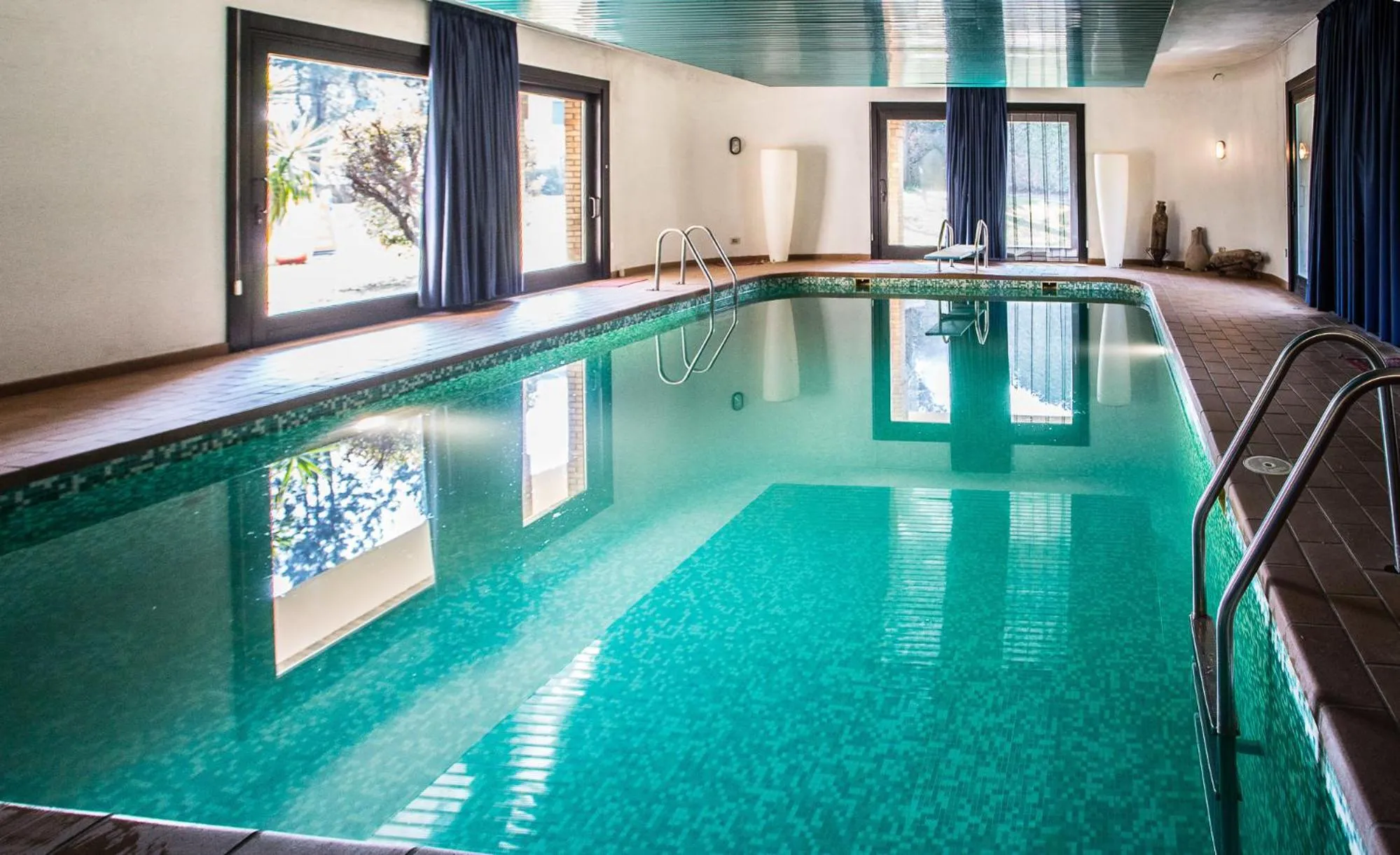 Swimming pool in Villagramde