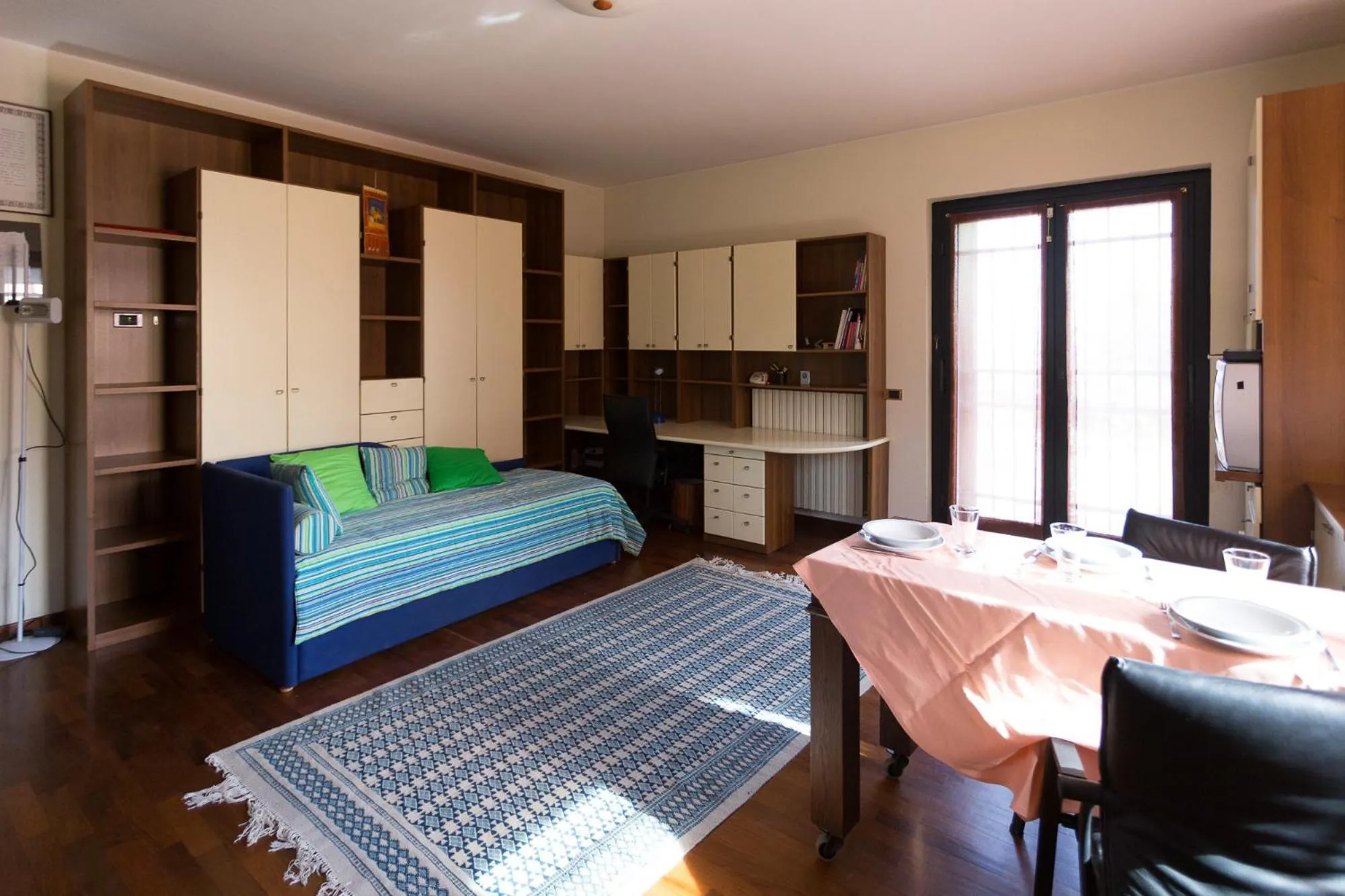 Seating area, Bed in Villagramde