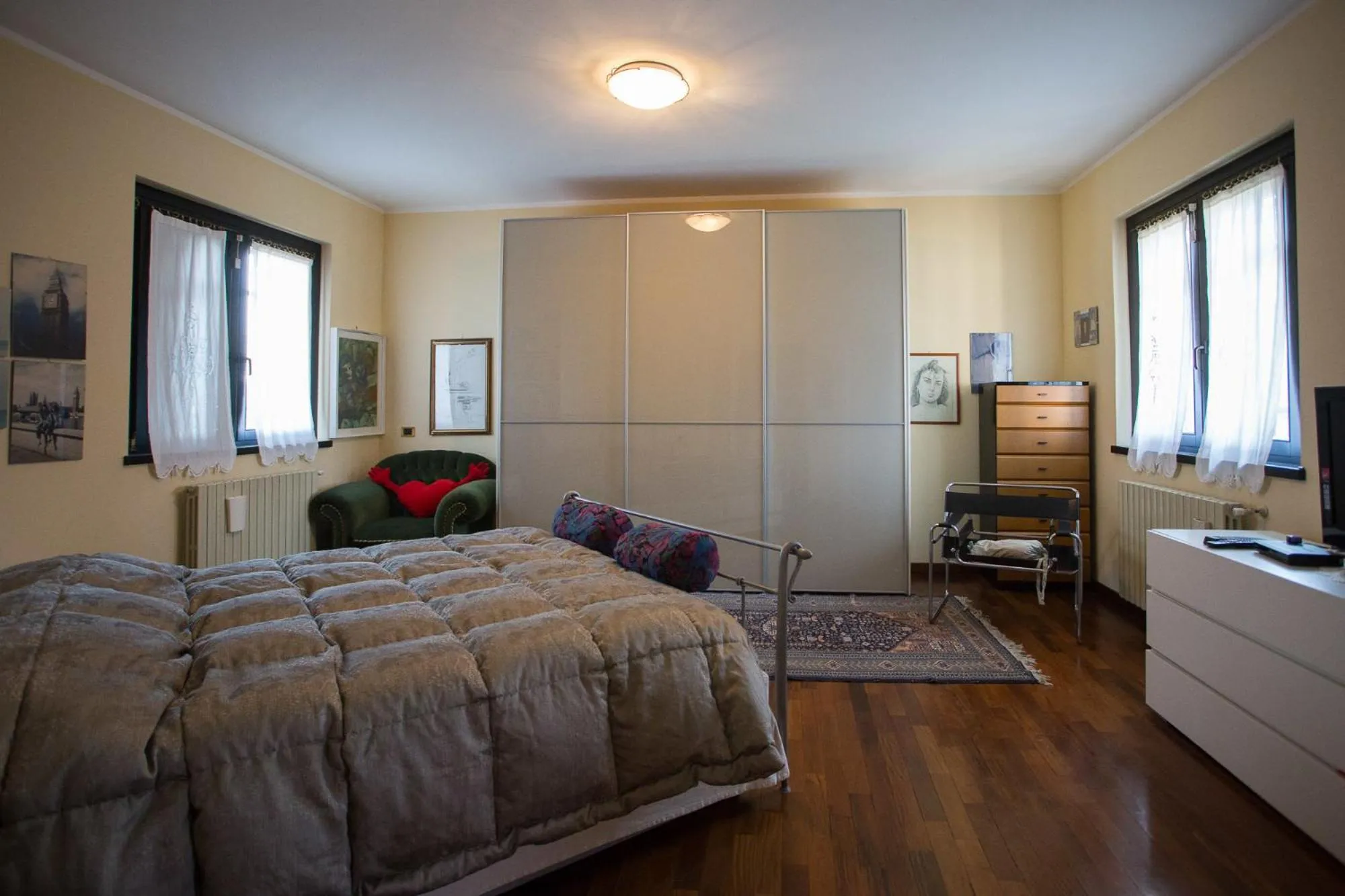 Photo of the whole room, Bed in Villagramde