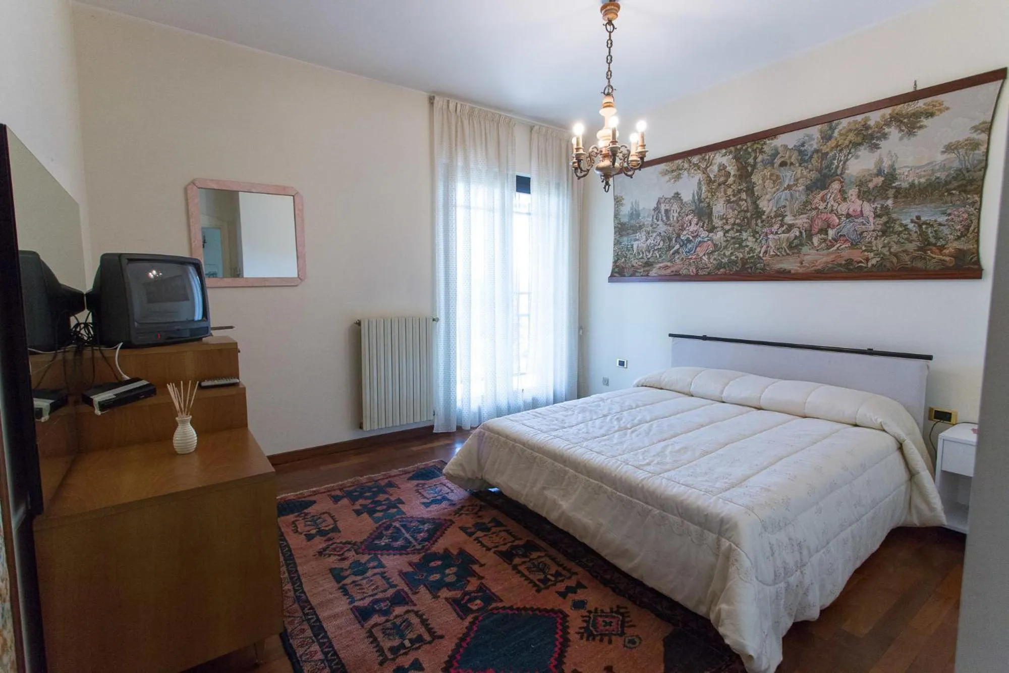 Photo of the whole room, Bed in Villagramde