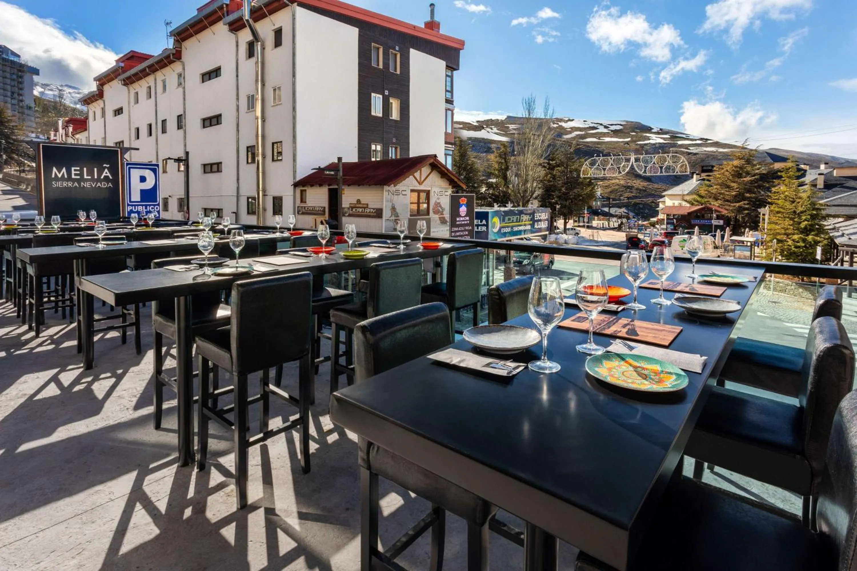 Restaurant/places to eat in Melia Sierra Nevada