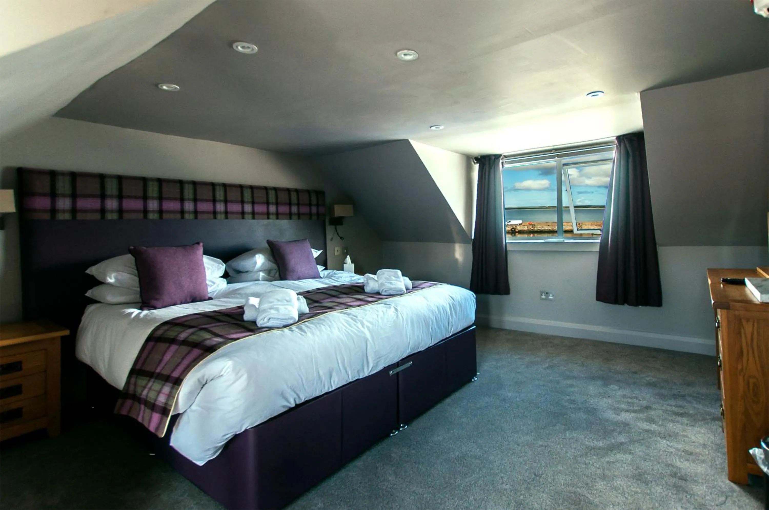 Bed in Lochside Hotel