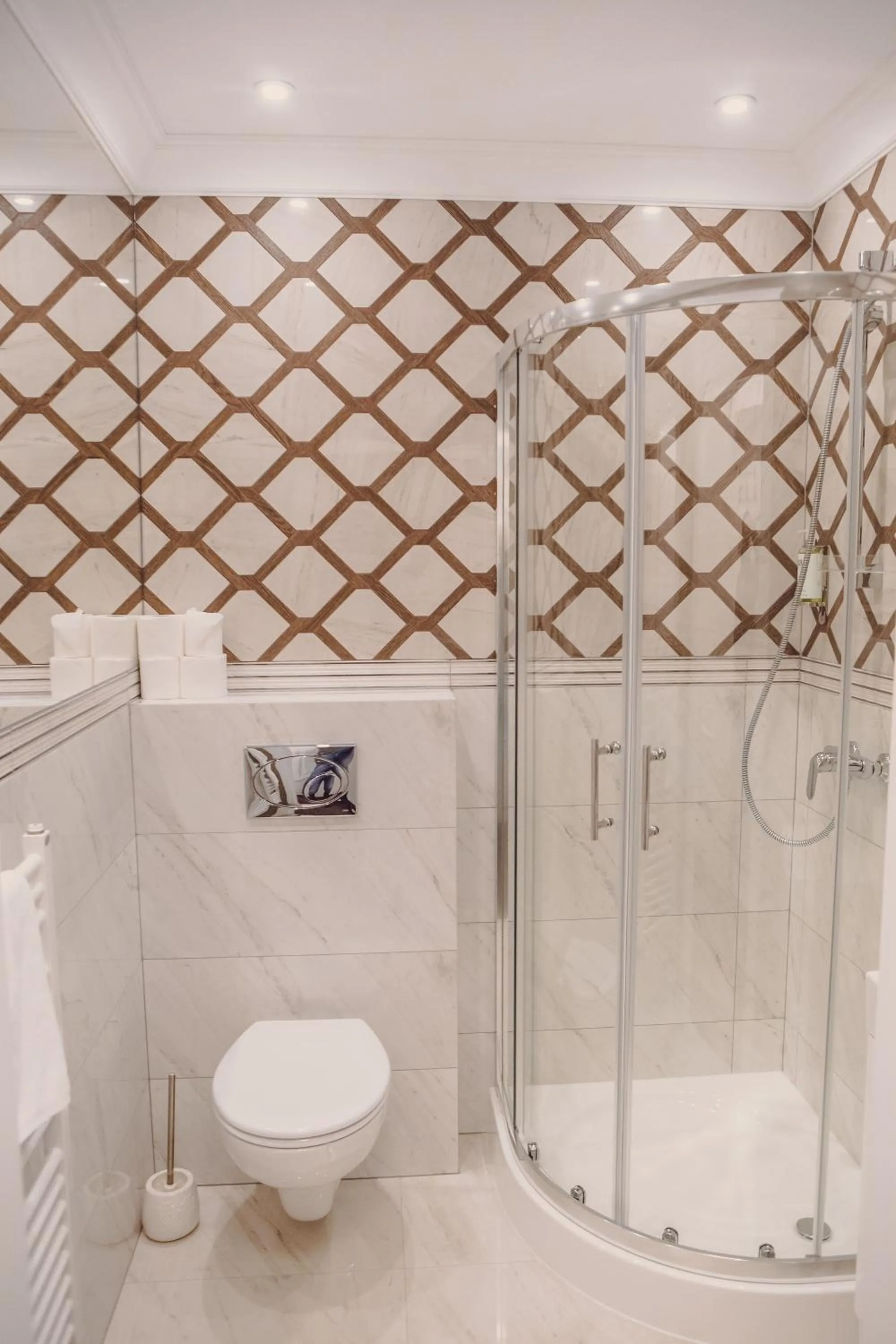 Dom Goscinny Bialy Dworek