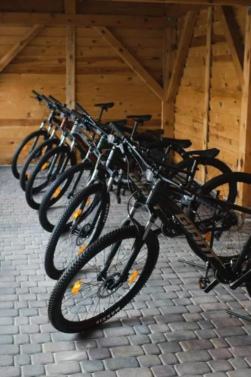 Cycling in Dom Goscinny Bialy Dworek