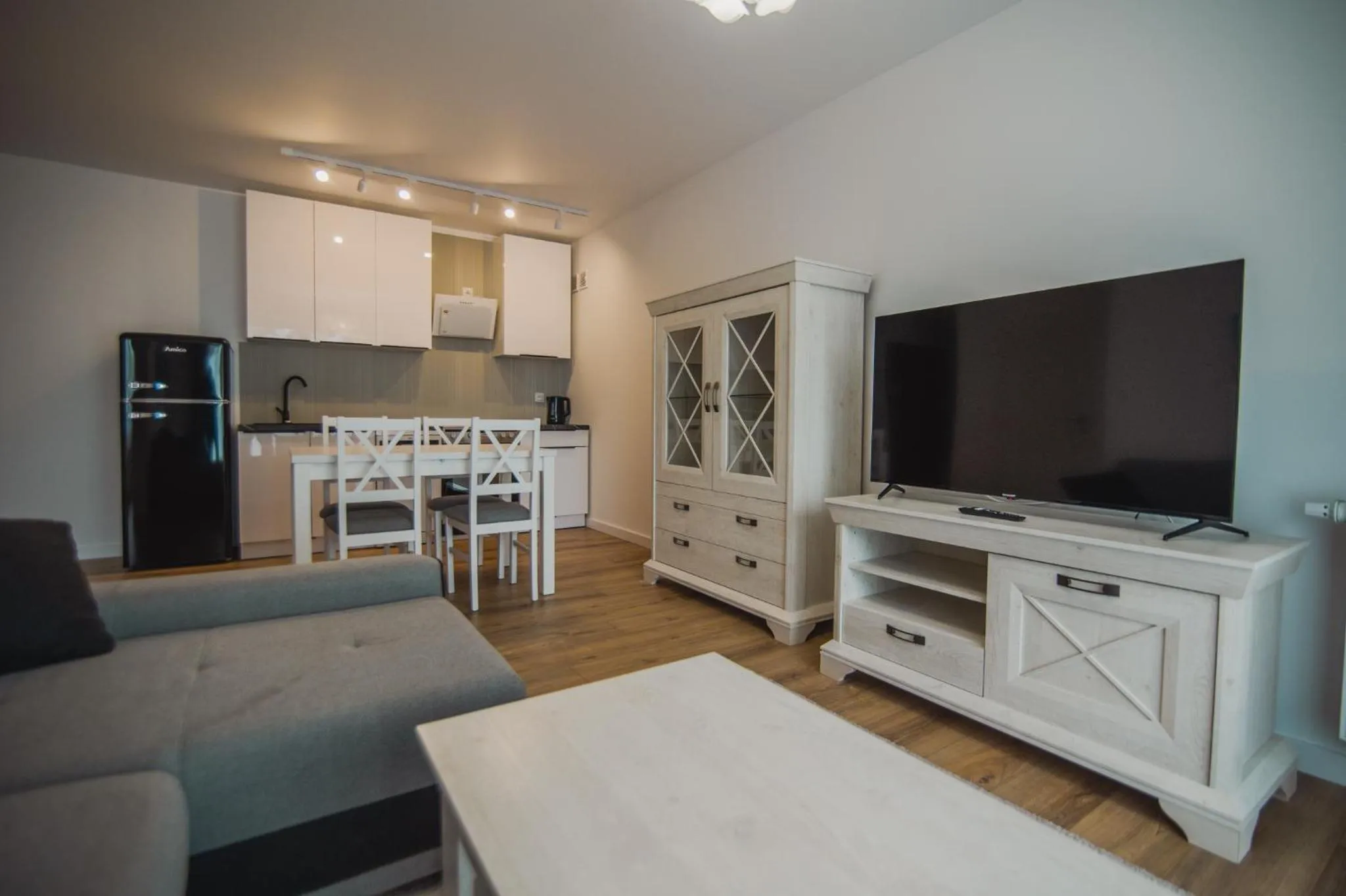 Dom Goscinny Bialy Dworek