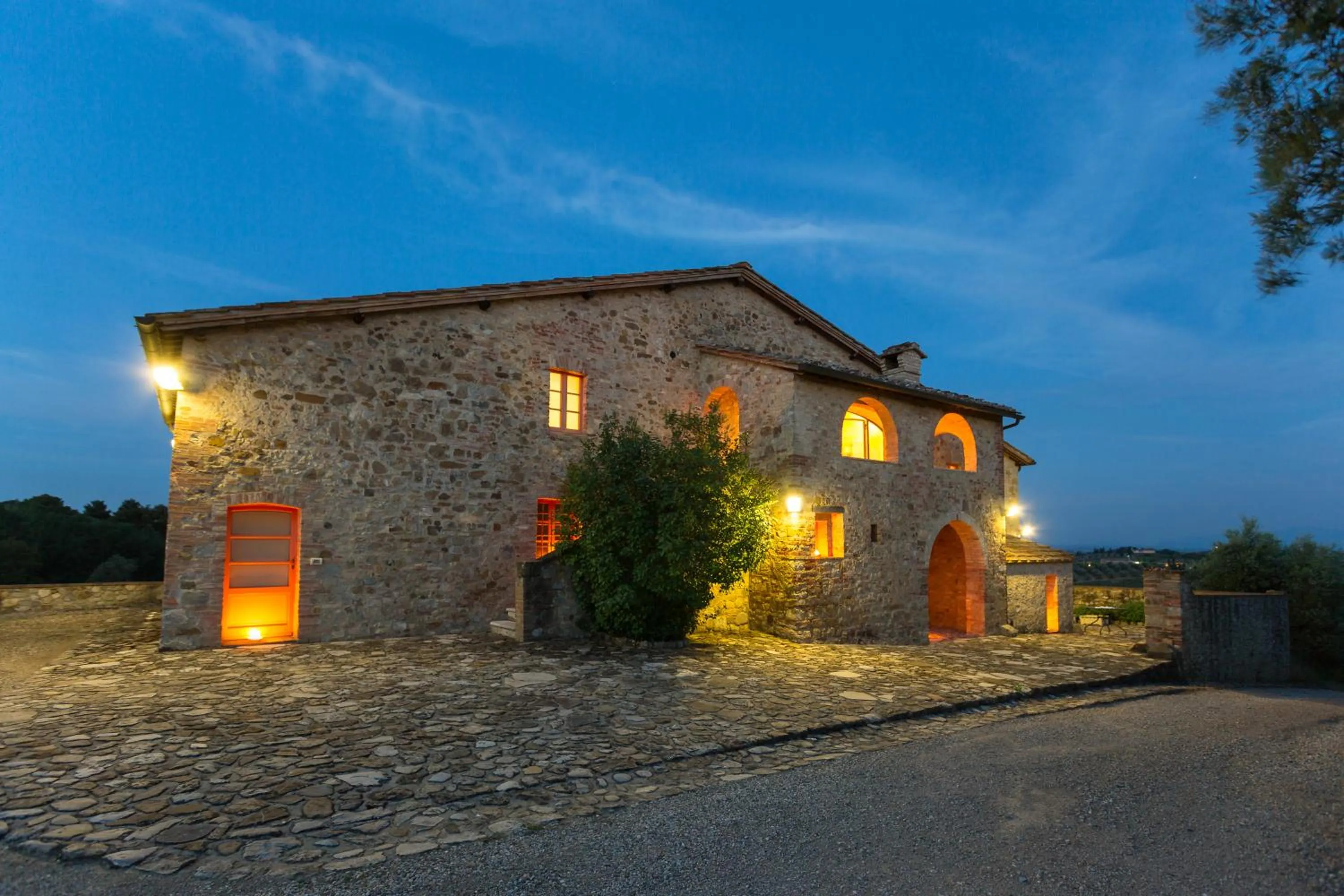 Property building in Tenuta Di Monaciano