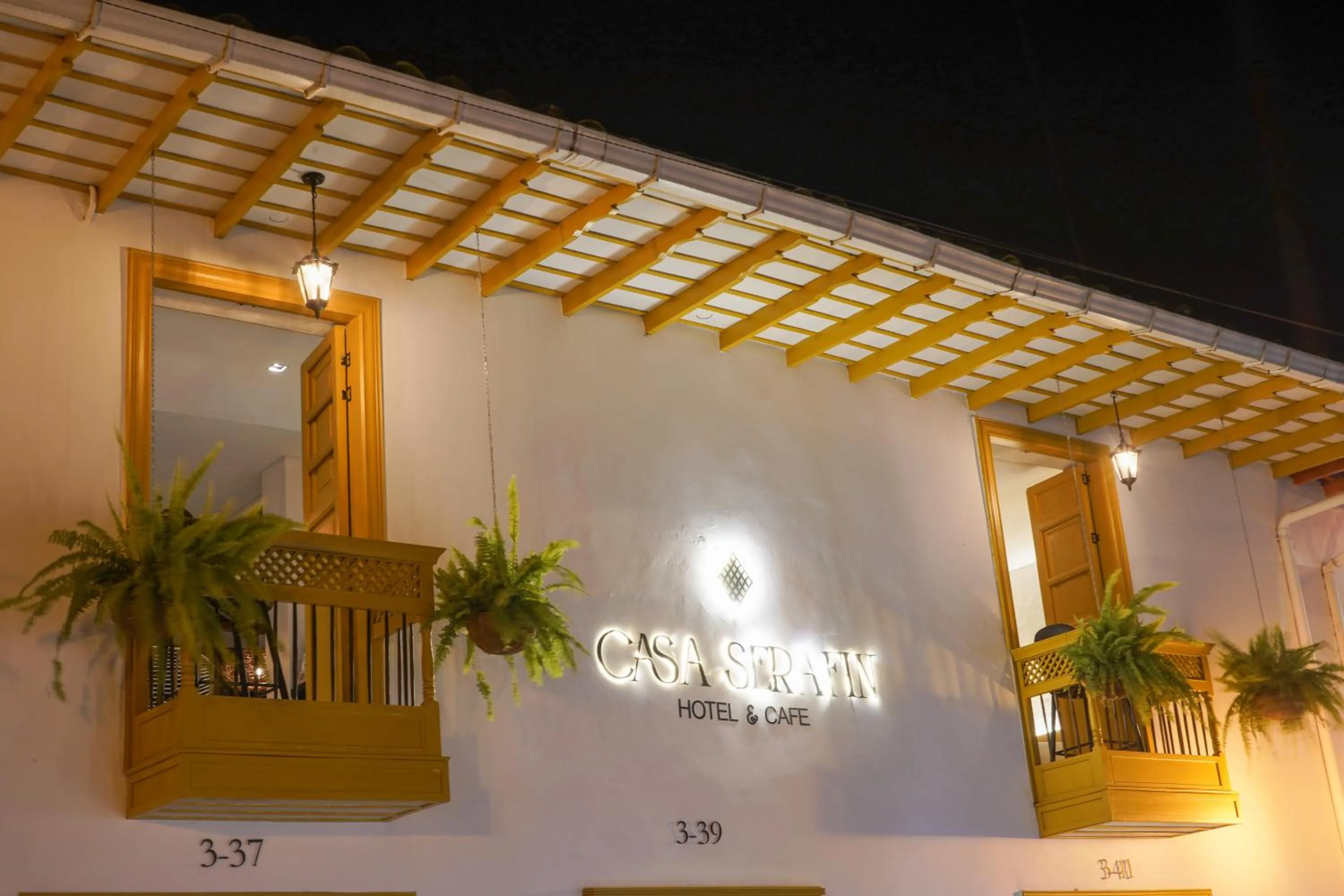 Property building in Casa Serafin Hotel