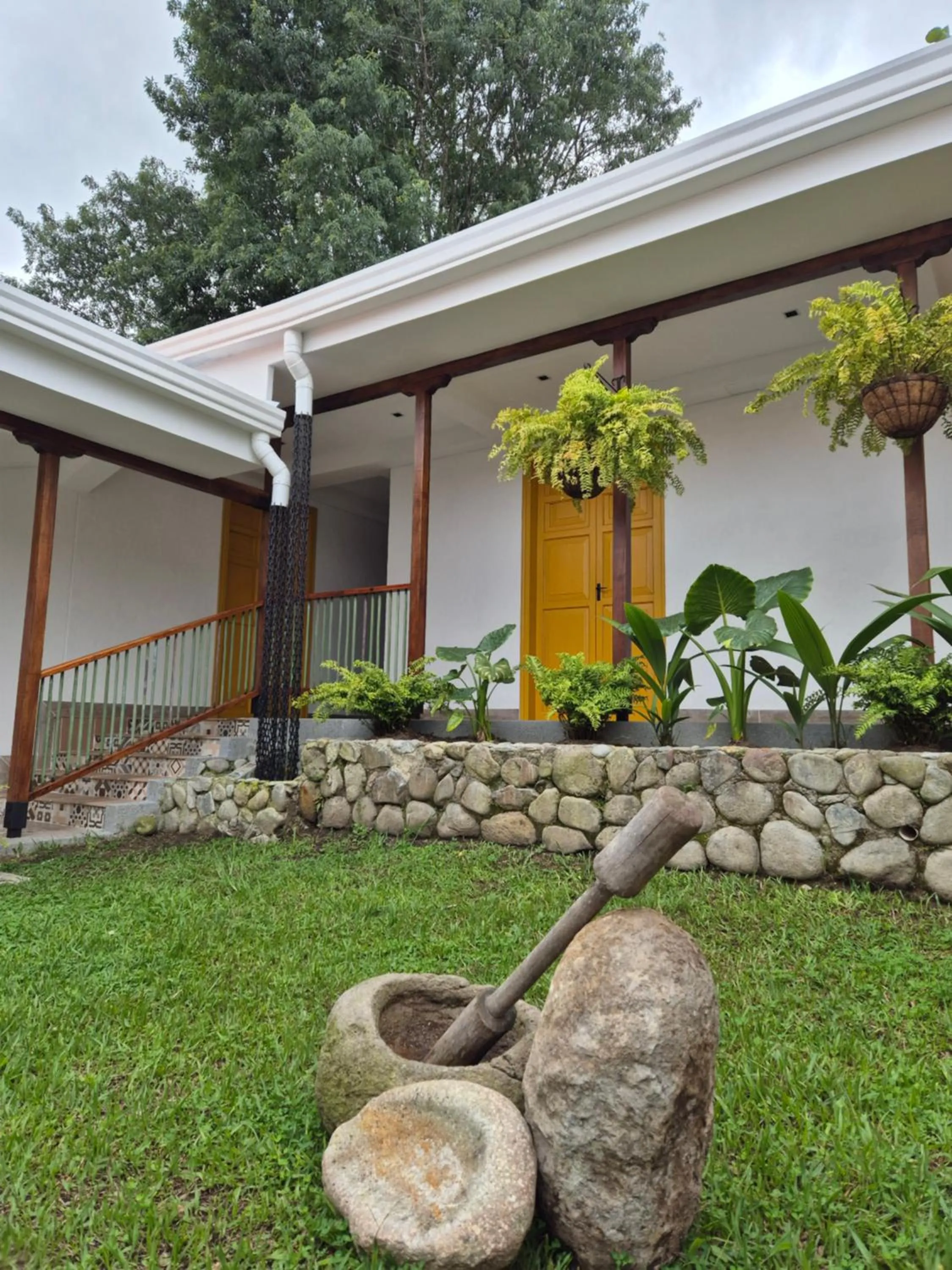 Garden in Casa Serafin Hotel
